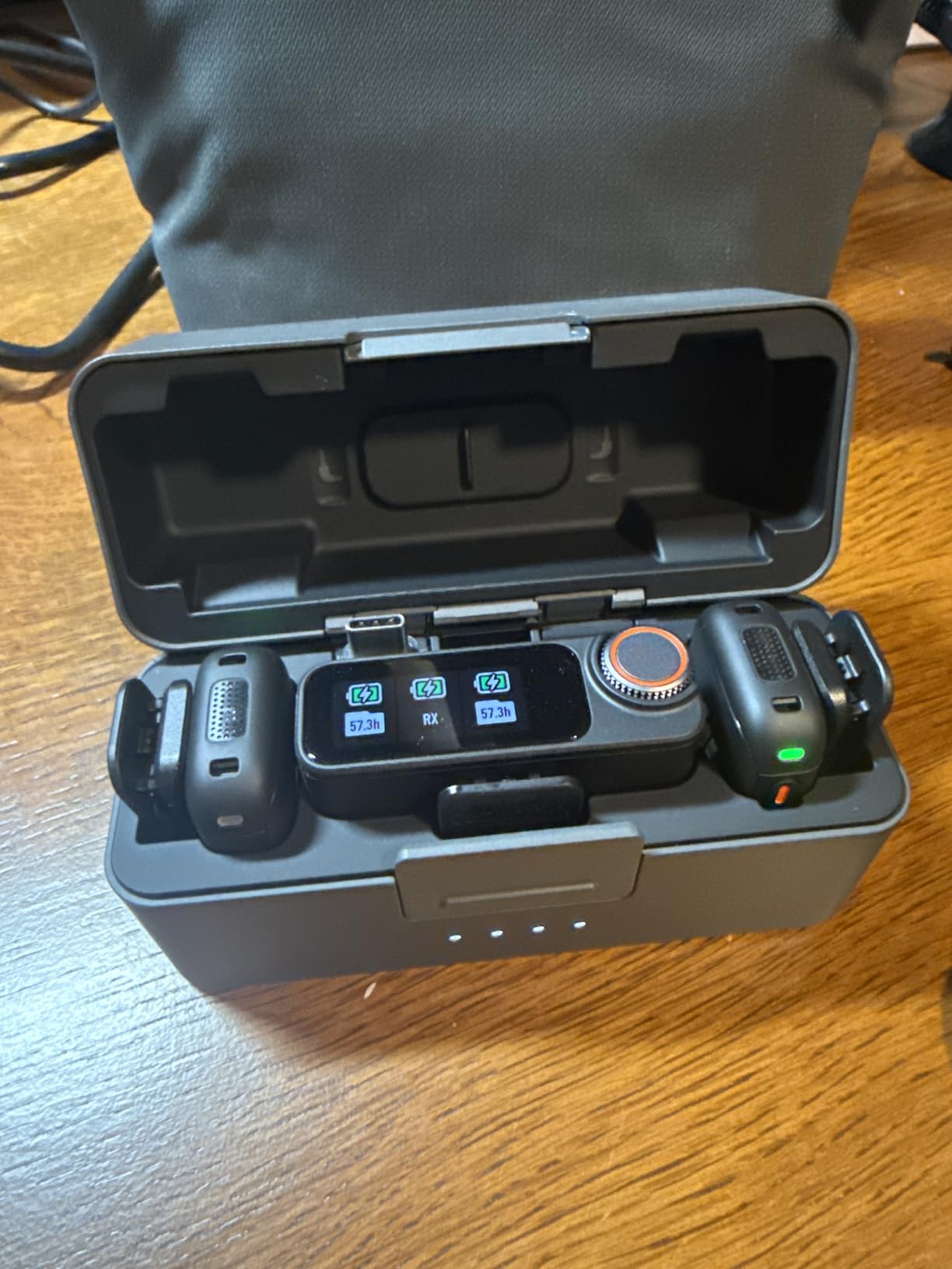 DJI Mic 3 (2 TX + 1 RX + Charging Case), Wireless Microphone for iPhone/Camera/Android, Ultralight, Adaptive Gain Control for Balanced Volume, Dual Band Anti-Interference, 28hrs Use, Vlog customer photo 1