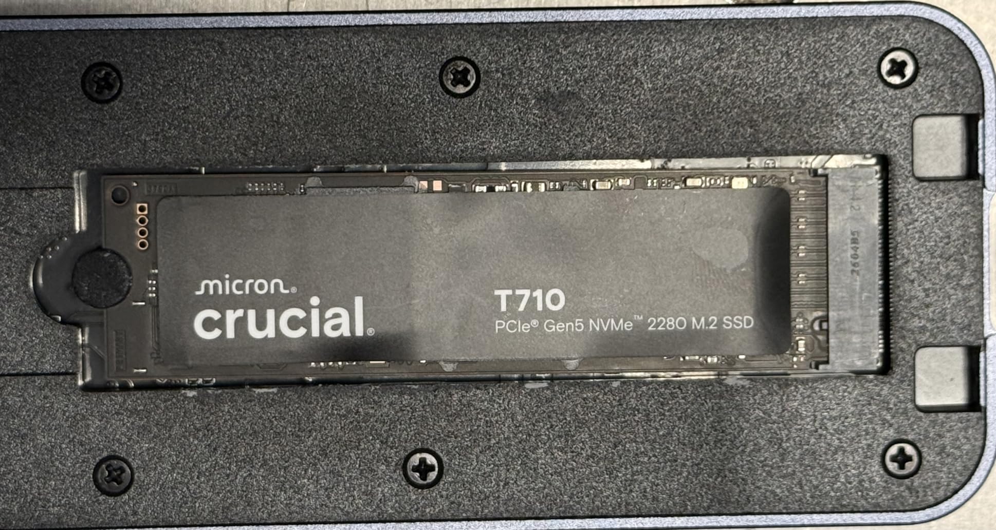 Crucial T710 PCIe Gen5 NVMe 4TB SSD, Up to 14,900 MB/s, Laptop & Desktop Compatible (PC), for Creatives and Hardcore Gamers customer photo 2