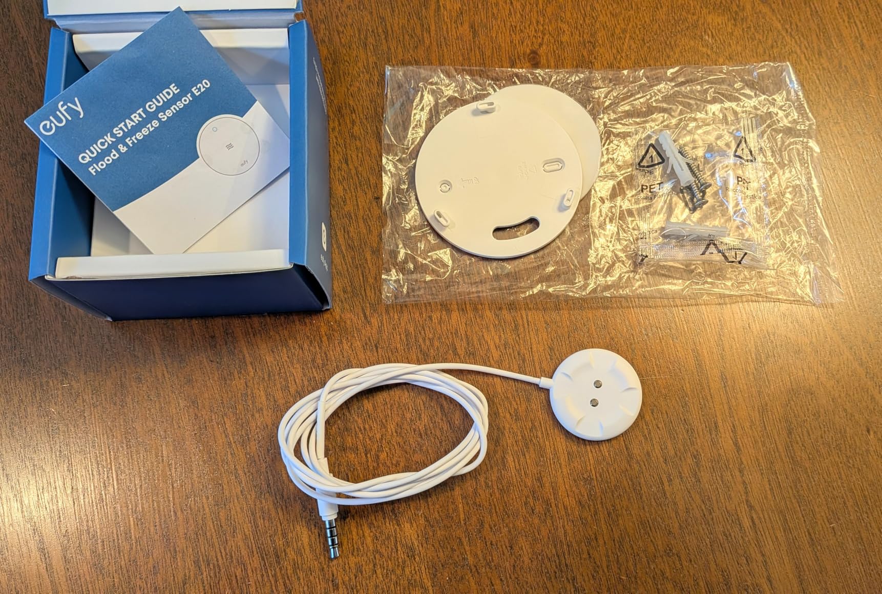 eufy Water Leak and Freeze Sensor E20, Dual Detection, Extended Reach with Cable, Built-in Alert with 75 dB Alarm, Long-Lasting 5-Year Battery Life, Requires HomeBase 2, 3, Mini, or Pro customer photo 2