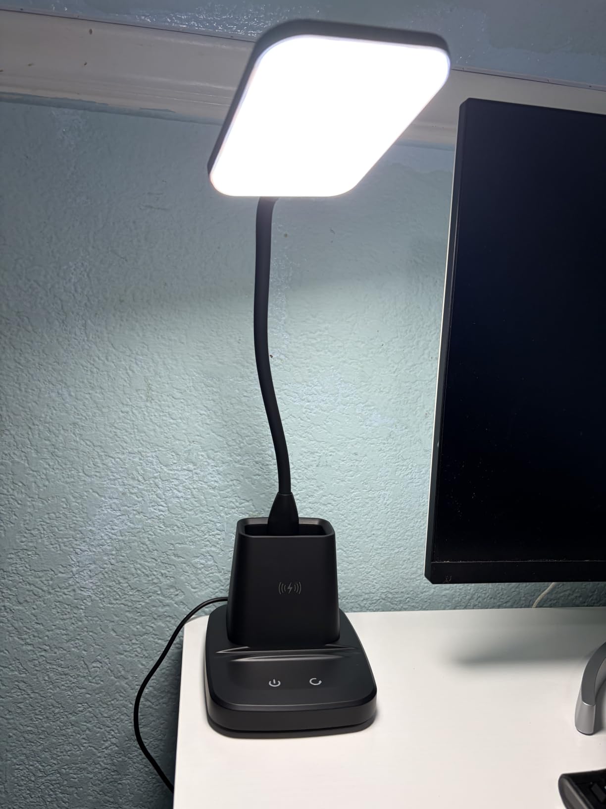 Desk Lamp, Table Lamp with Wireless Charger & USB Port, 800LM CRI95 3 Color Modes Dimmable Touch Flexible Arm Pen Holder, LED Desk Lamps for Home Office, College Dorm Room, Adapter Included customer photo 1