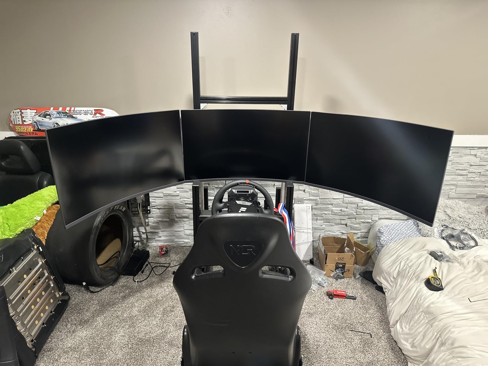 Marada Aluminum Profile Cockpit Triple Monitor Stand for Racing Simulator Stand customer photo 1