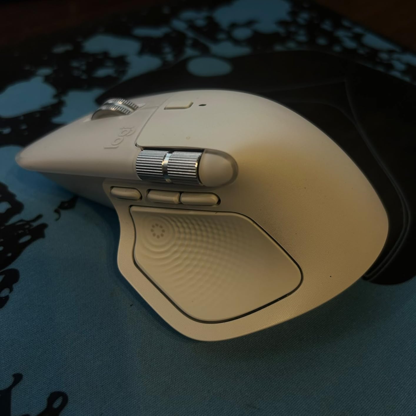 MX Master 4, Ergonomic Wireless Mouse with Advanced Performance Haptic Feedback, Ultra-Fast Scrolling, USB-C Charging, Bluetooth, Windows, MacOS - Graphite customer photo 2
