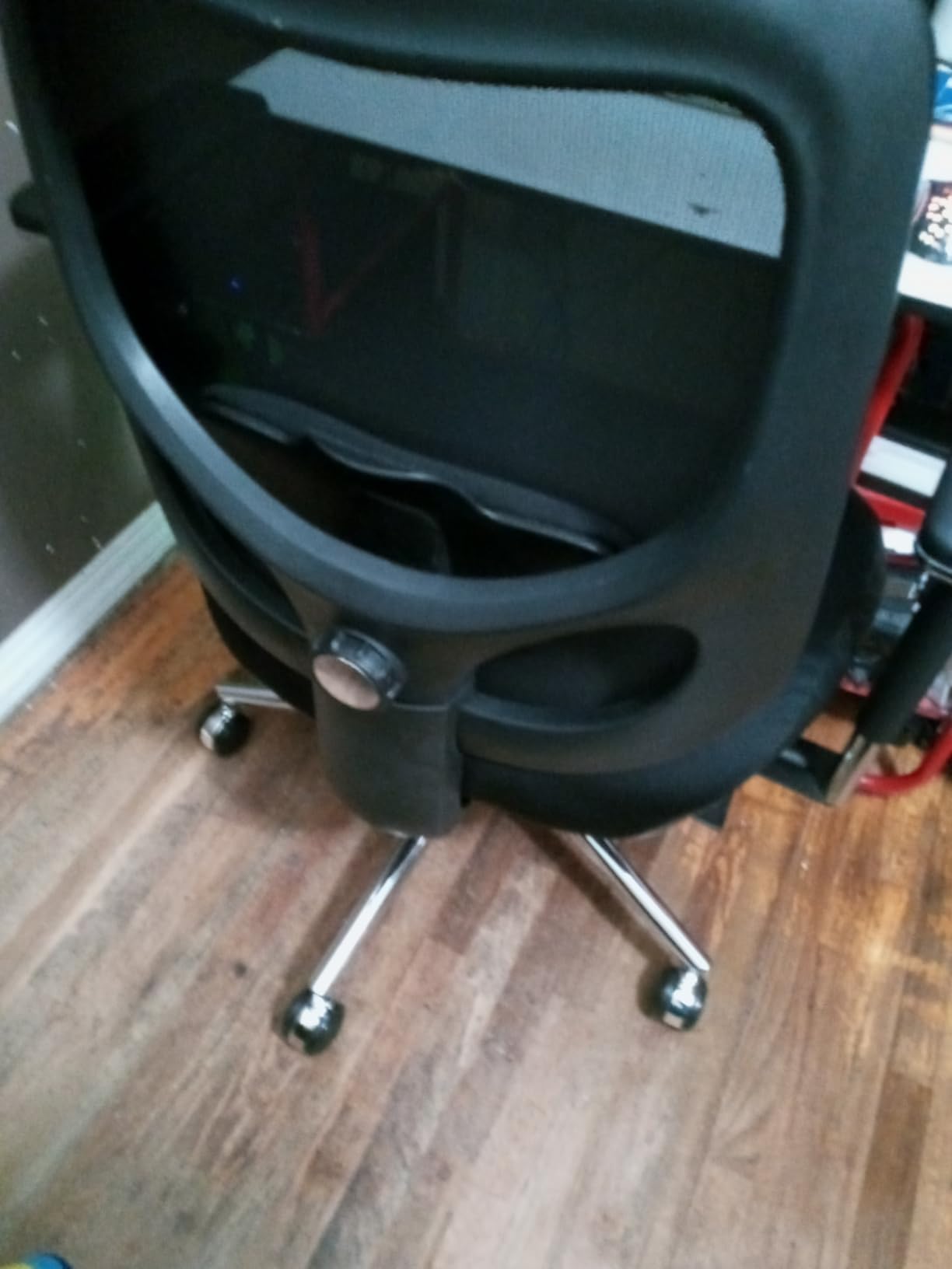 750lbs Big and Tall Office Chair with Wide Thick Seat Cushion for Heavy People, Ergonomic Computer Mesh Desk Chairs with 4D Armrests, Adjustable Lumbar Support for Adults 8 Hours Daily Work customer photo 1