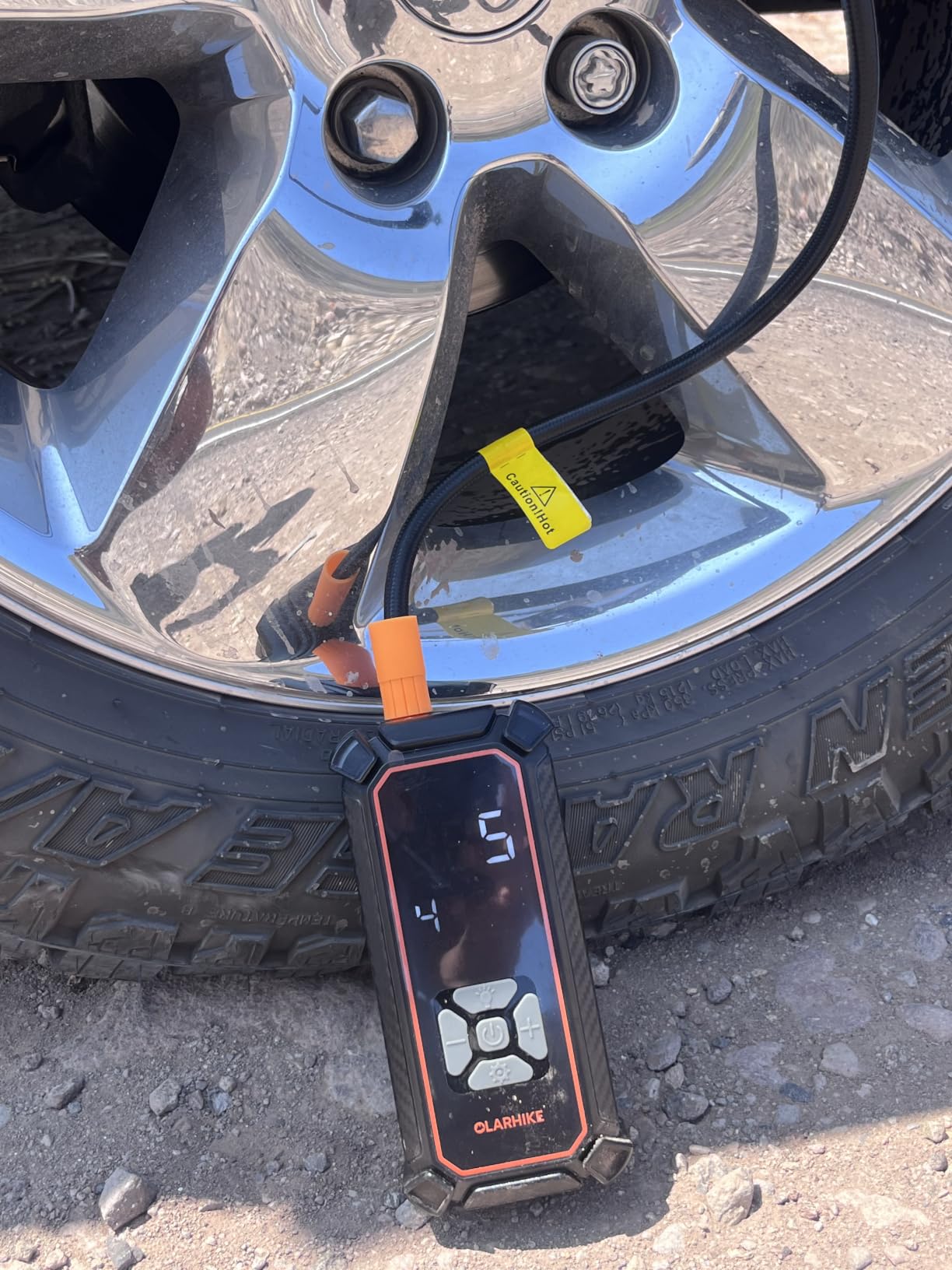 OlarHike Tire Inflator Portable Air Compressor, Dual Power-3*2000mAh &12V DC | Lightning-Fast Inflation, Auto Shut-off, Cordless Air Pump for Car Tires, Bikes, Balls with LED & Digital Pressure Gauge customer photo 1