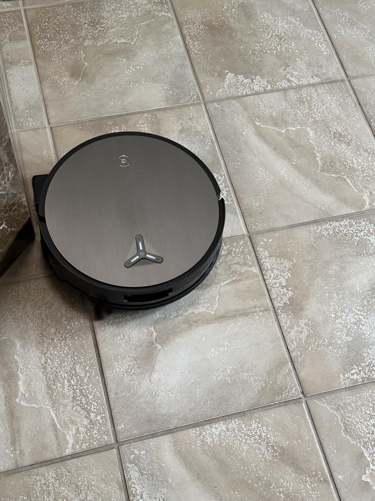 DEEBOT X11 OmniCyclone Robot Vacuum and Mop, Bagless 60-Day Station, 19,500Pa Suction, GaN Fast Charging for Large Homes, Self-Washing Roller Mop, Zero-Tangle for Pet Hair, Smart Navigation customer photo 2
