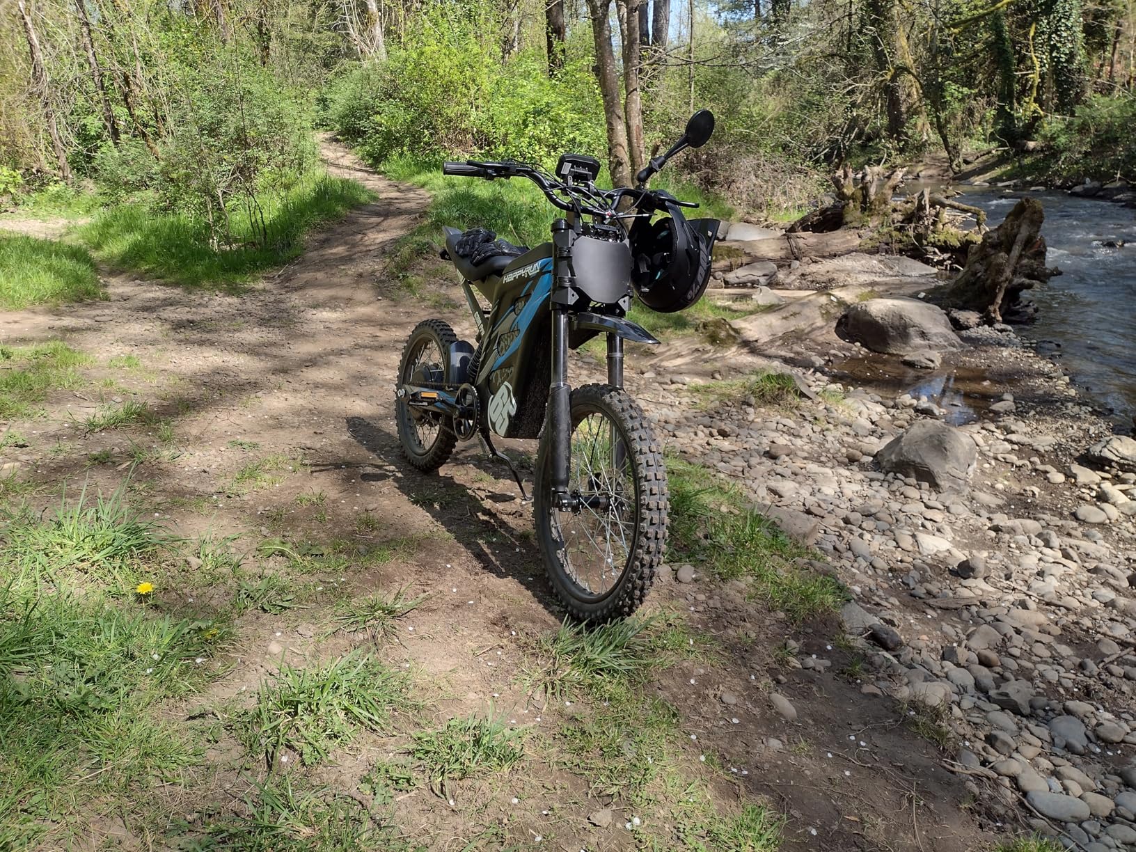 HAPPYRUN G300 Pro Electric Dirt Bike for Adults, 72V 30Ah Battery, 6500W Motor, 50 MPH Speed, 70 Mile Range, 350 Lbs Load Capacity, Hydraulic Brakes customer photo 1