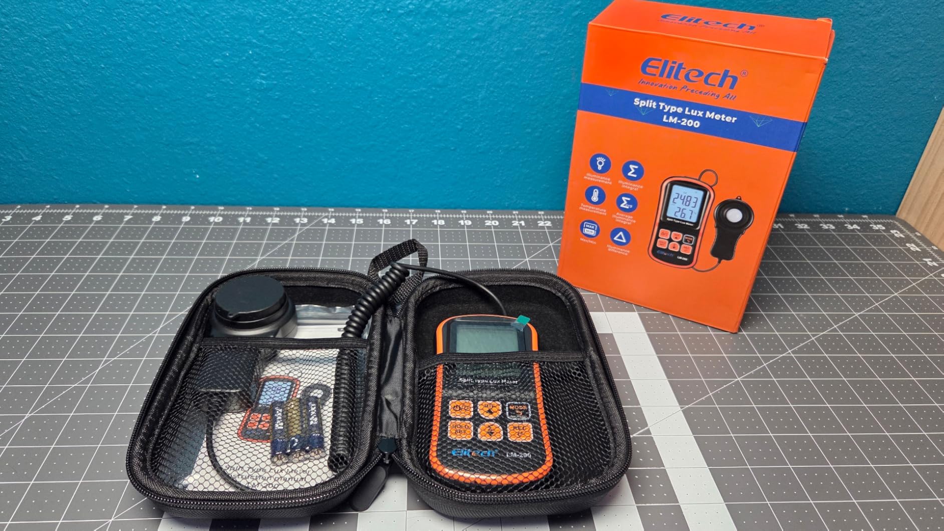 Elitech Digital Light Meter LM-200, Handheld Illuminance Meter with LCD Display, 200,000 Lux Range, Temperature Measurement customer photo 2