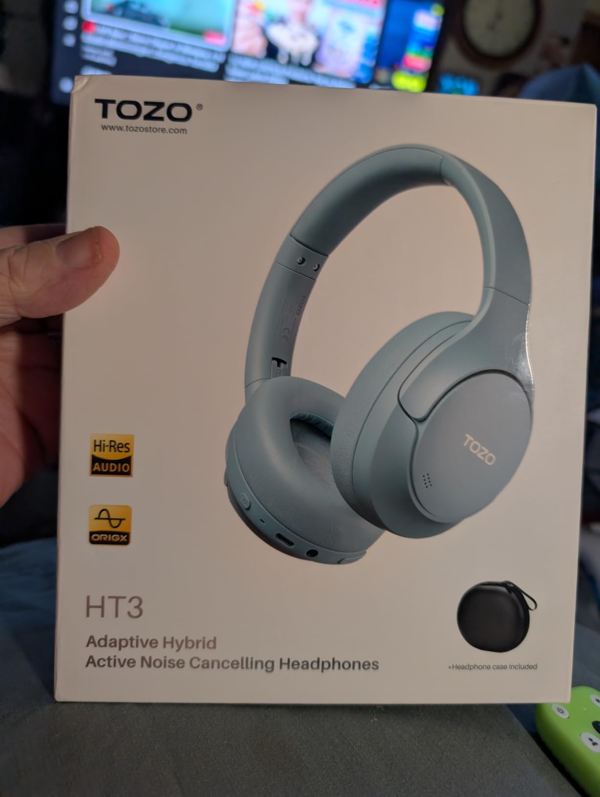 TOZO HT3 Hybrid Noise Cancelling Headphones, 90H Battery Life Wireless Over Ear Bluetooth 6.0 Foldable Headset, AI Voice Assistant with 5 Mics, Connect 2 Devices and Hi-Res Sound, 32 EQ Audio Presets customer photo 2