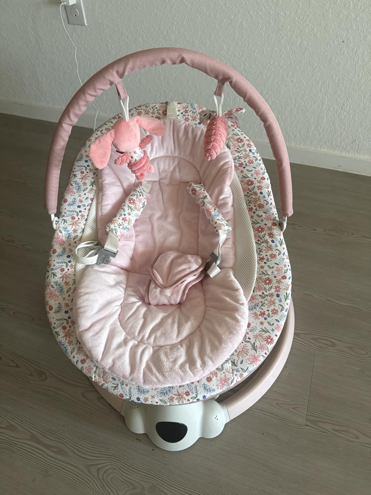 Baby Swing for Infants, Electric Baby Swing with Bluetooth, Portable Infant Swing with 5 Speeds, 10 Songs, 5-Point Harness & Remote Control, for Newborns Infants Indoor Outdoor Use (Black) customer photo 1