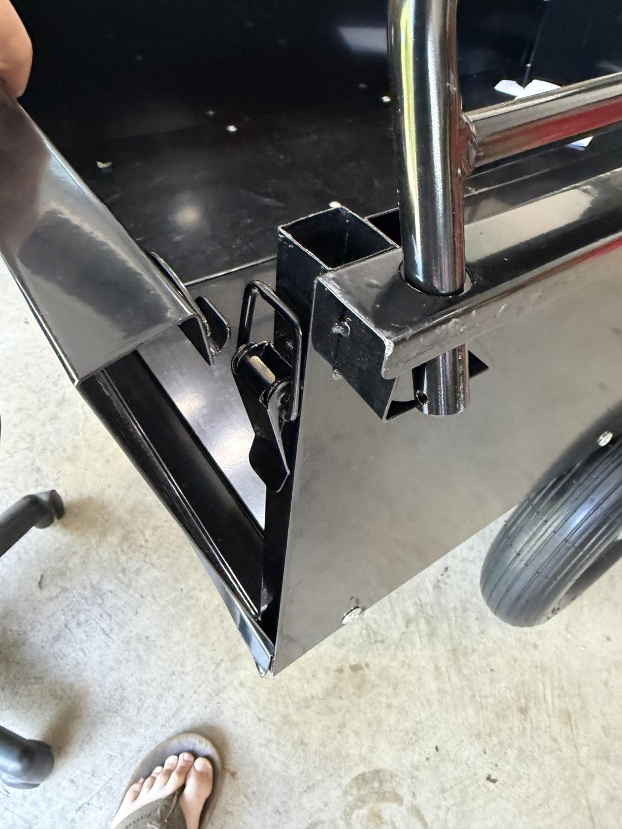 Garvee 750 LB Heavy Duty Steel Dump Cart Trailer - 15 Cu Ft Capacity customer photo 1