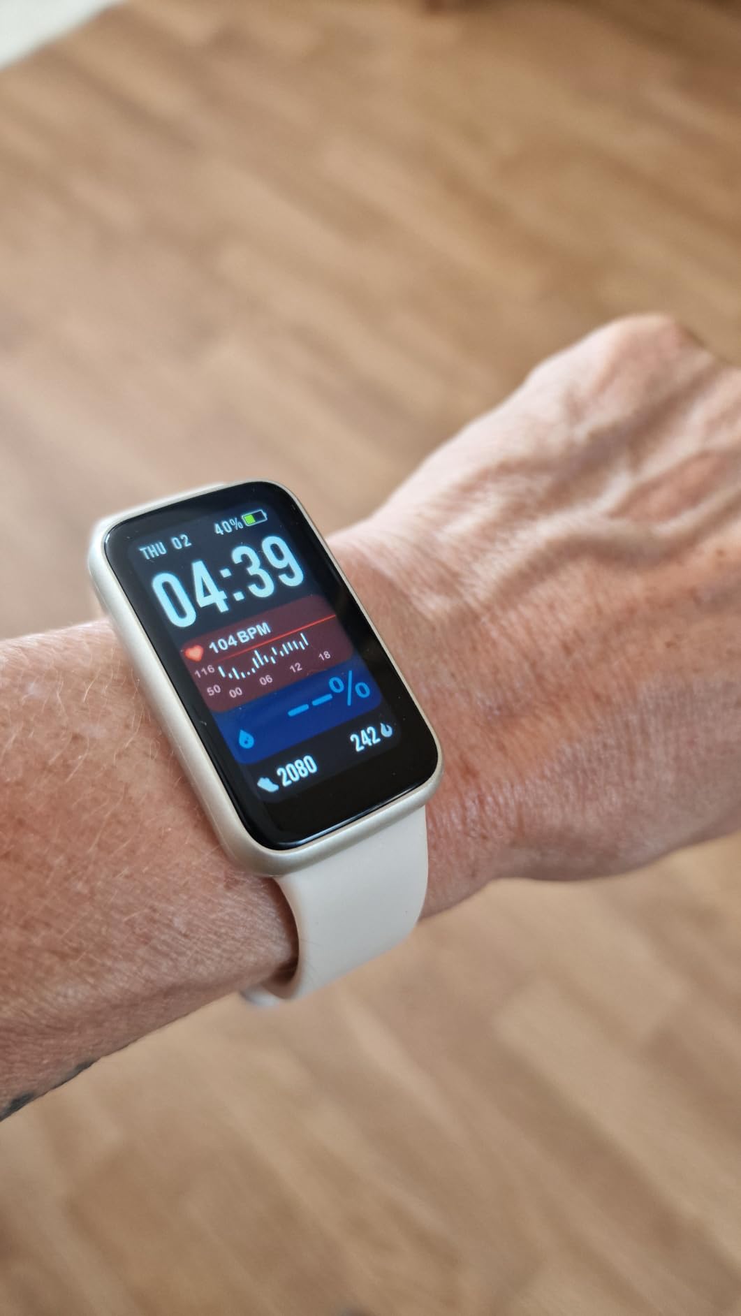 Fitness Tracker Smart Watch, 1.47