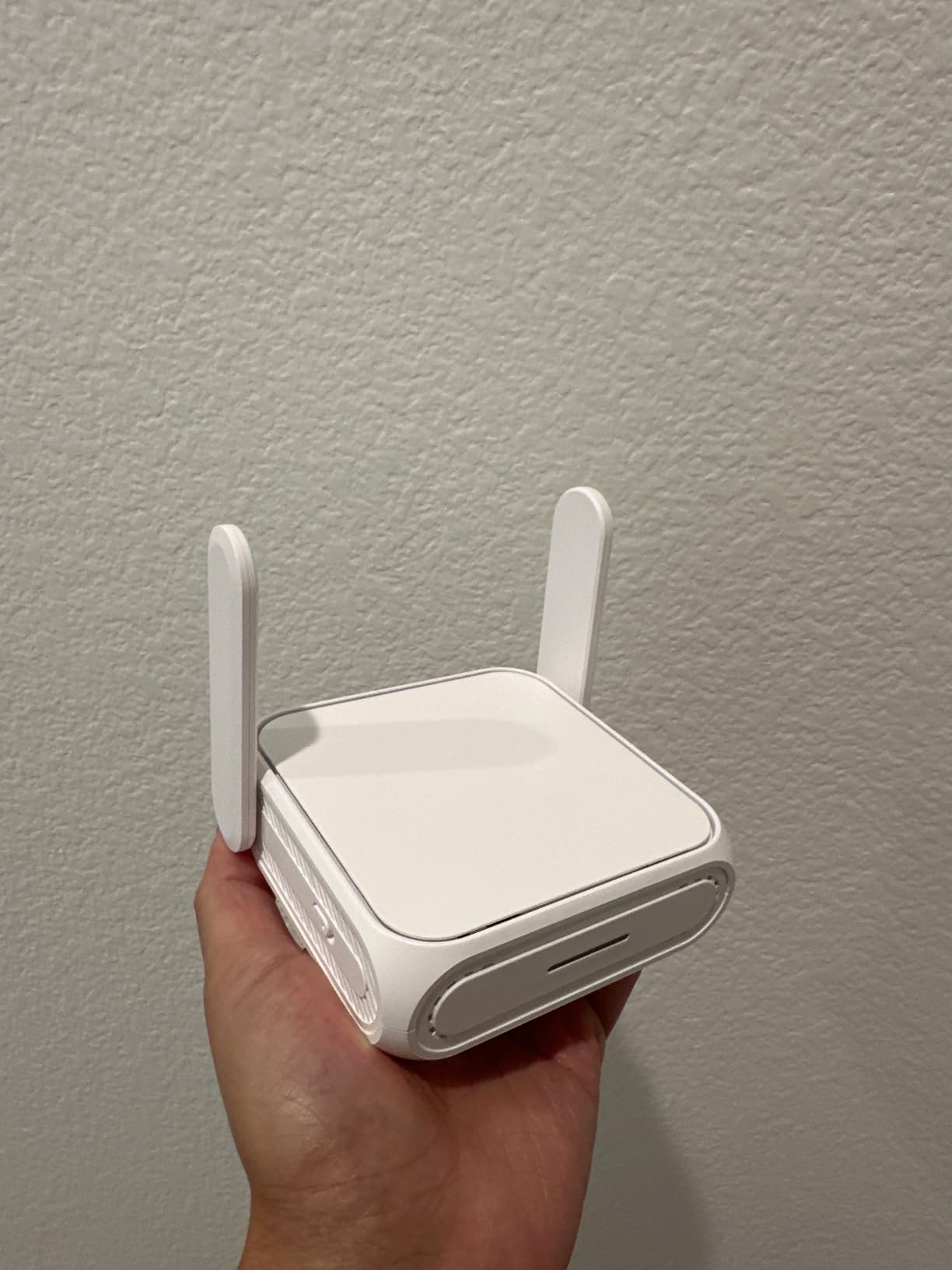 ASUS RT-BE58 Go Portable Mini Travel Router - WiFi 7, Dual-Band, 2.5G Port, Up to 3.6Gbps Wireless, Secure Public WiFi, Mobile Tethering, Mesh Compatible, USB-C Power,RV/Cruise/Hotel/Mobile customer photo 2
