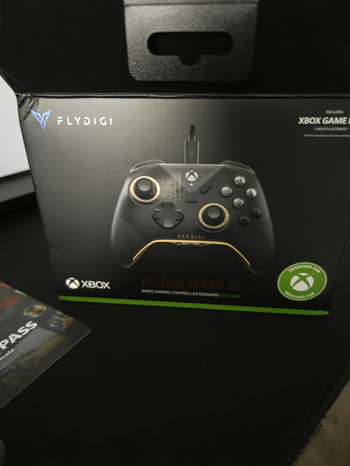 FLYDIGI VADER 5S Wired Controller for XBOX Series X|S, XBOX One, Windows | FORCEFLEX Adjustable Tension Structure, Hall Effect NO DRIFT, FORCESWITCH Triggers, 6 Remappable Buttons customer photo 2