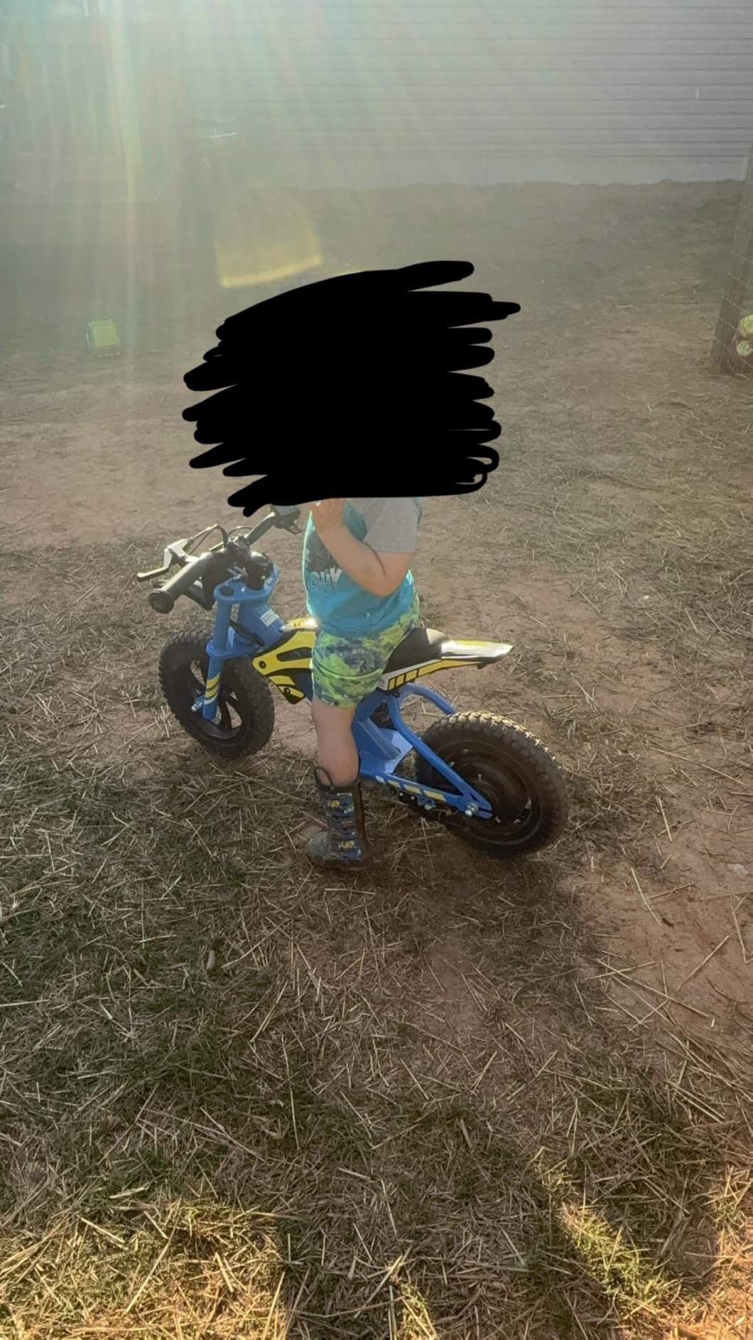 Gyroor S1 Kids Electric Balance Bike, 200W Motor 3 Speeds up to 10 MPH, 12-Inch Pneumatic Tires, 7-Color Rear Fender LED Taillight, Drum Brake, UL2272 Certified, for Ages 3-6, Blue-DCC customer photo 1