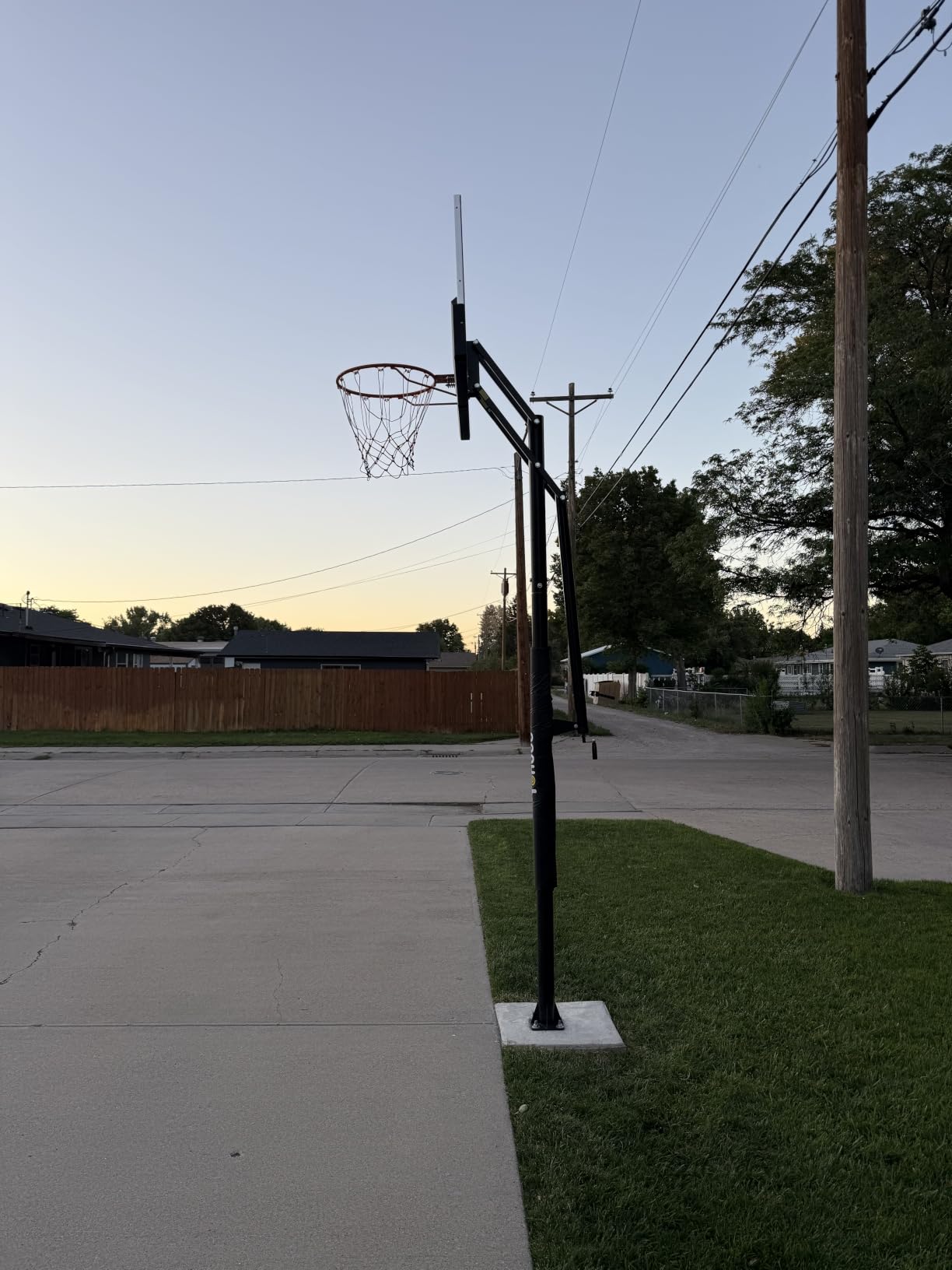 Yohood In Ground Basketball Hoop Outdoor 10FT Adjustable Height with Crank, in-Ground Basketball Goal System with 50 Inch Shatterproof PC Backborad and Solid Steel Rim customer photo 2