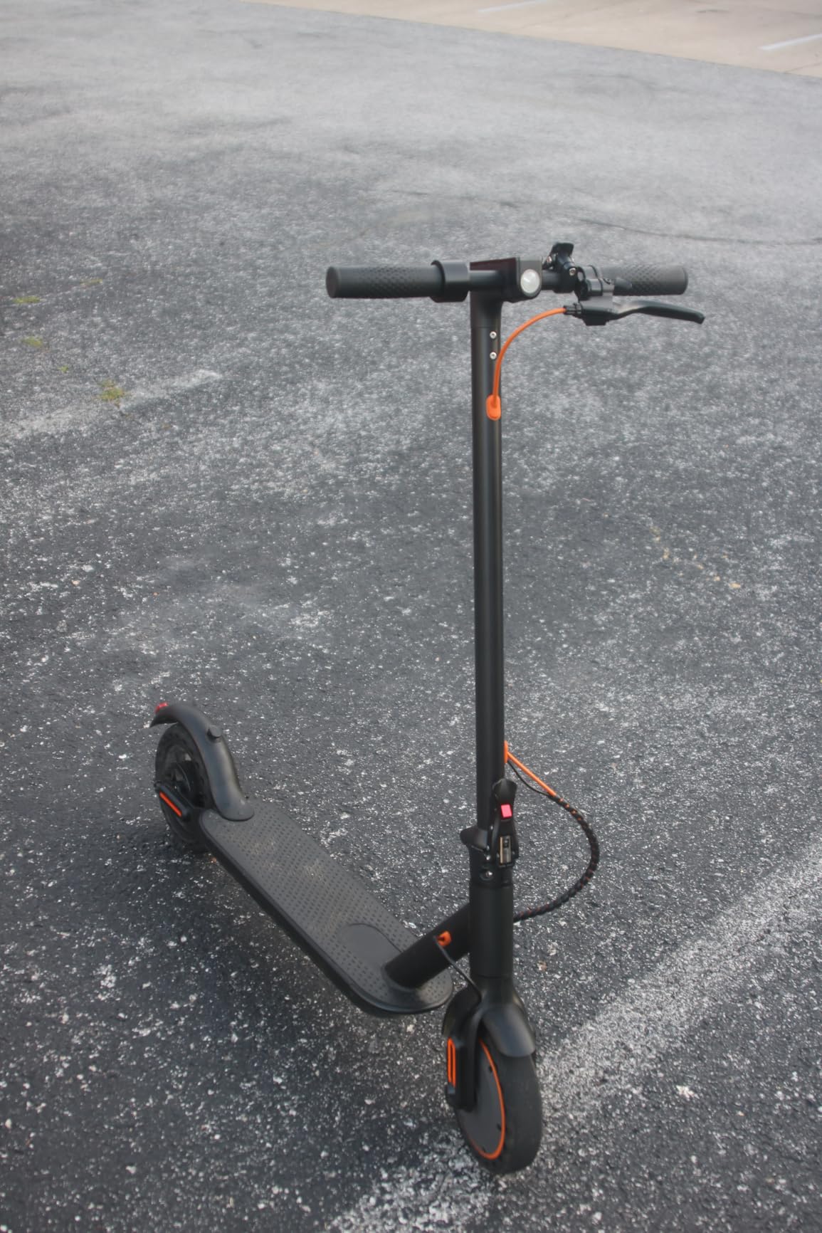 VOLPAM Electric Scooter, 19/22MPH, 500W/800W/350wMotor, 60/40/31/23/15Miles Long Range, Dual Braking, Max Load 264 lbs customer photo 1