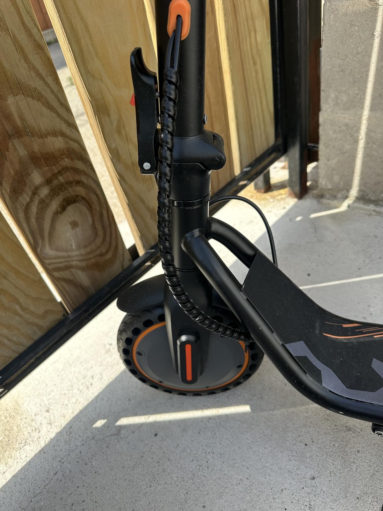 Maxshot Electric Scooter, 350W/500W Powerful Motor, 19-22 MPH Max Speed, 15-28 Miles Range, Foldable escooter with Dual Braking Systems, Smart APP customer photo 2