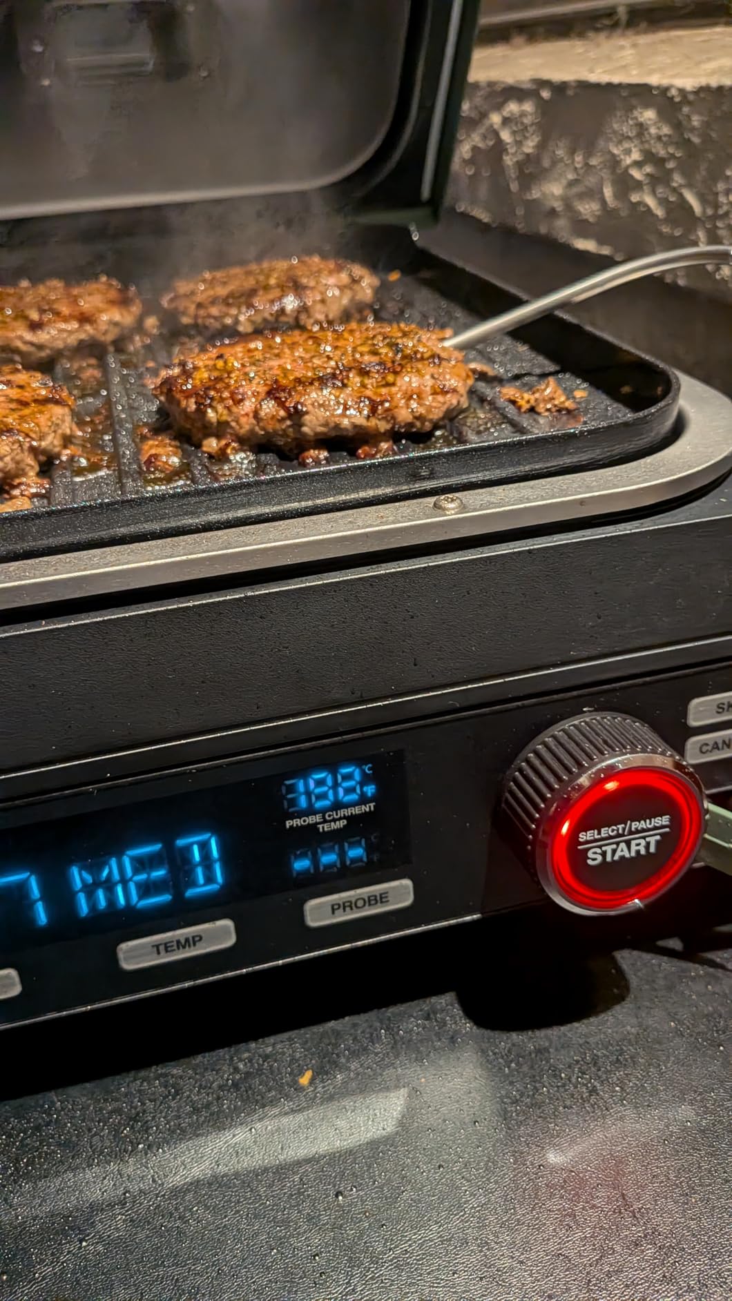 Cuisinart FlavorBoost 8-in-1 Outdoor Electric BBQ Grill & Portable Smoker, Air Fryer Grill Combo with Smart Probe, Smoke Drawer, 154 sq. in., Patio & Balcony Grill for Apartments, CEG-1302 customer photo 1