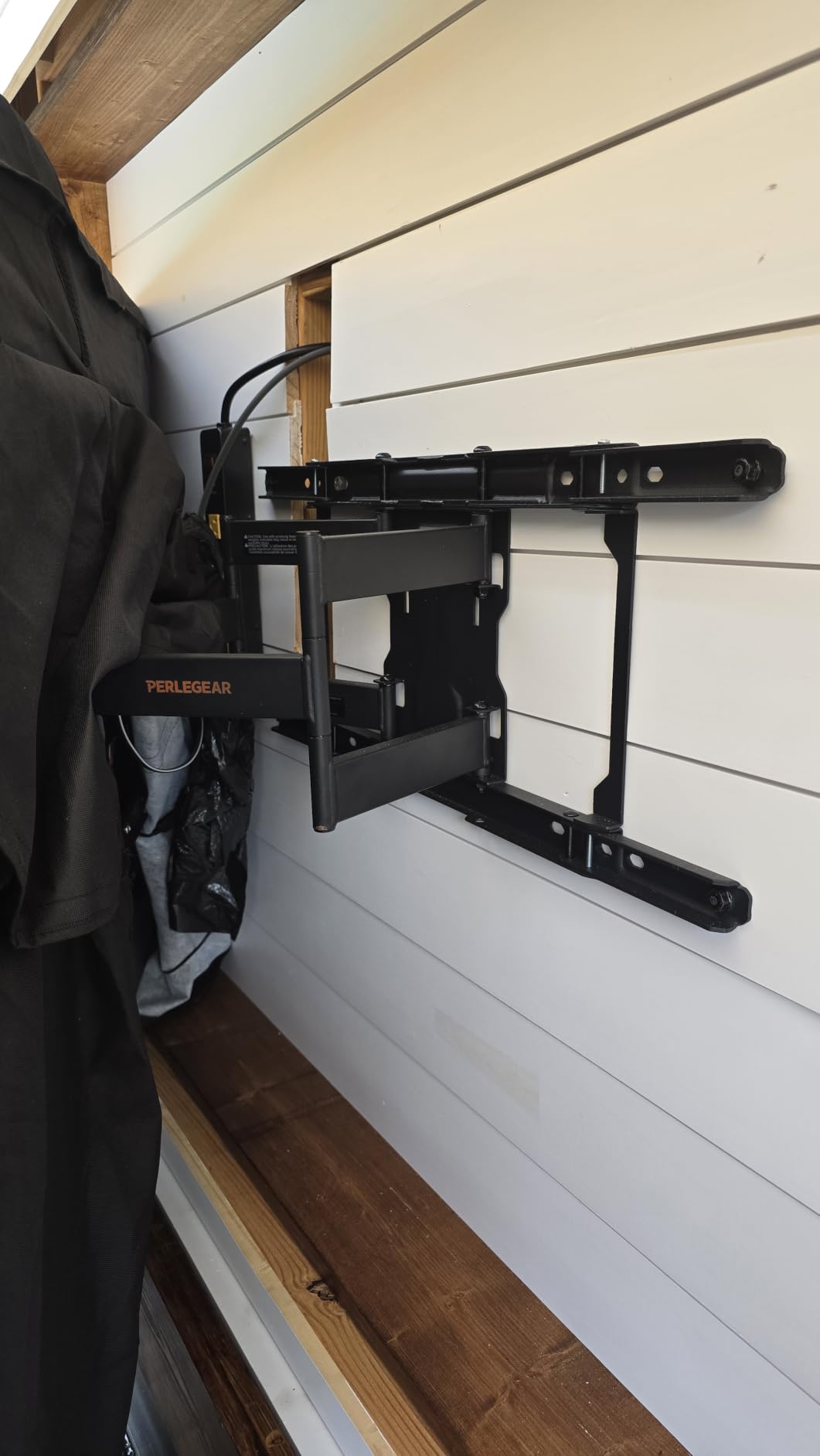 Perlegear Ultra Slim TV Wall Mount 1.1