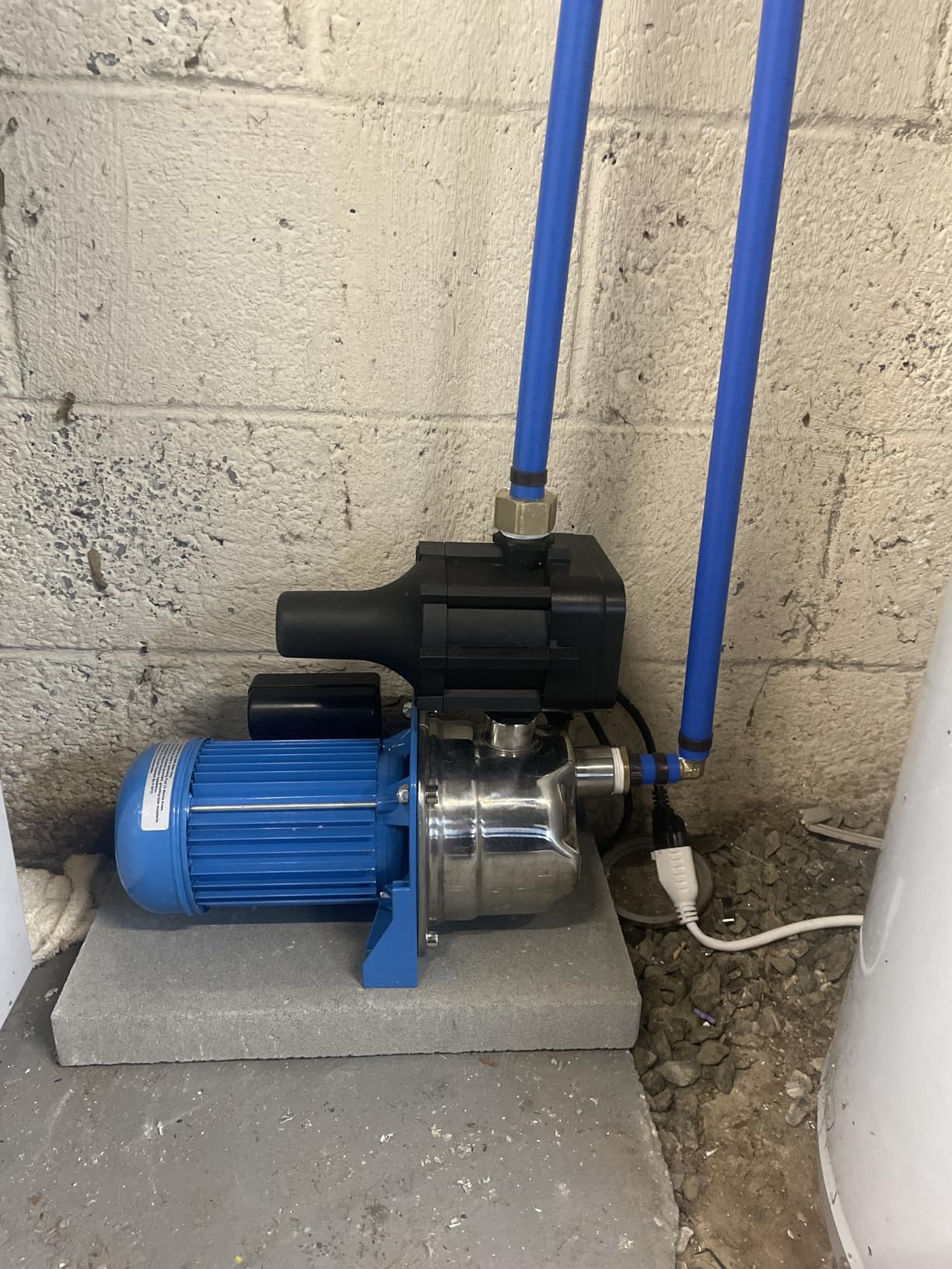 FOTING 1.5HP Shallow Well Pump with Pressure Tank, 1340GPH Automatic Irrigation Water Booster Jet Pump, Water Pumps Booster System 164FT 115V for Home Garden Lawn Farm, Blue customer photo 1