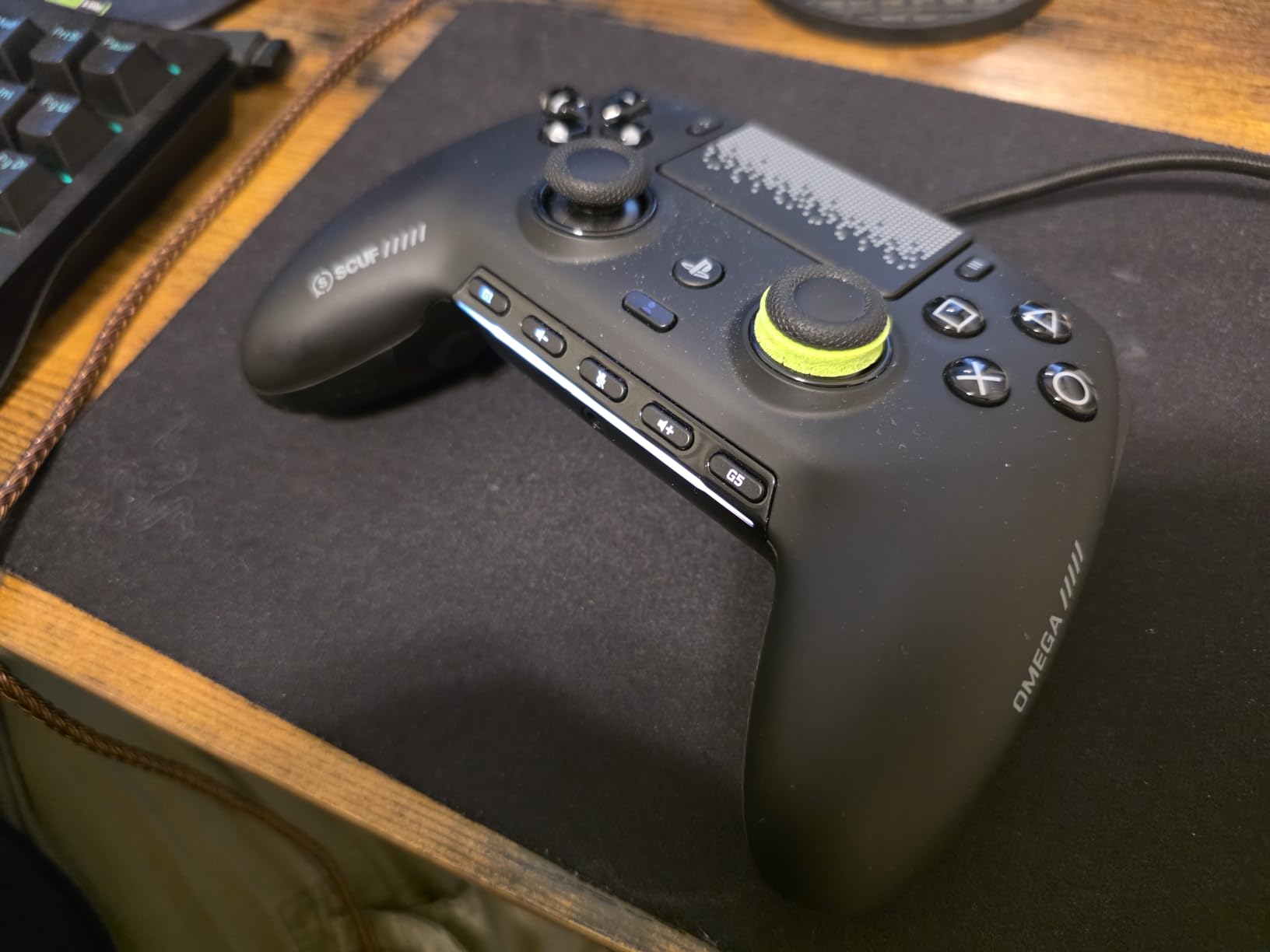 SCUF OMEGA PS5 Wireless Performance Controller - Officially Licensed, 11 Custom Inputs, Instant Triggers, Low Latency, TMR Durable Thumbsticks, Windows PC Compatible customer photo 2