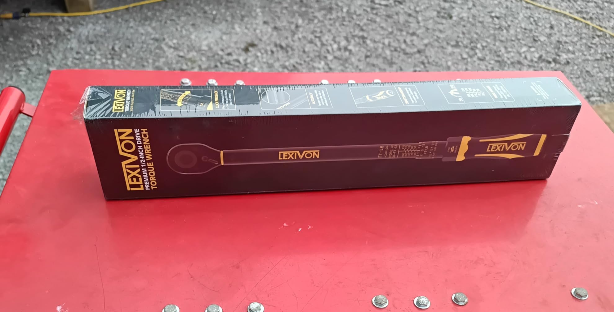 LEXIVON Torque Wrench, 1/2-Inch Drive, Dual Scale 30-210 FT-LB (40.7-284.7 N·m), Premium Rubber-Grip Handle, Deluxe Hybrid Case (LX-TW12) customer photo 2