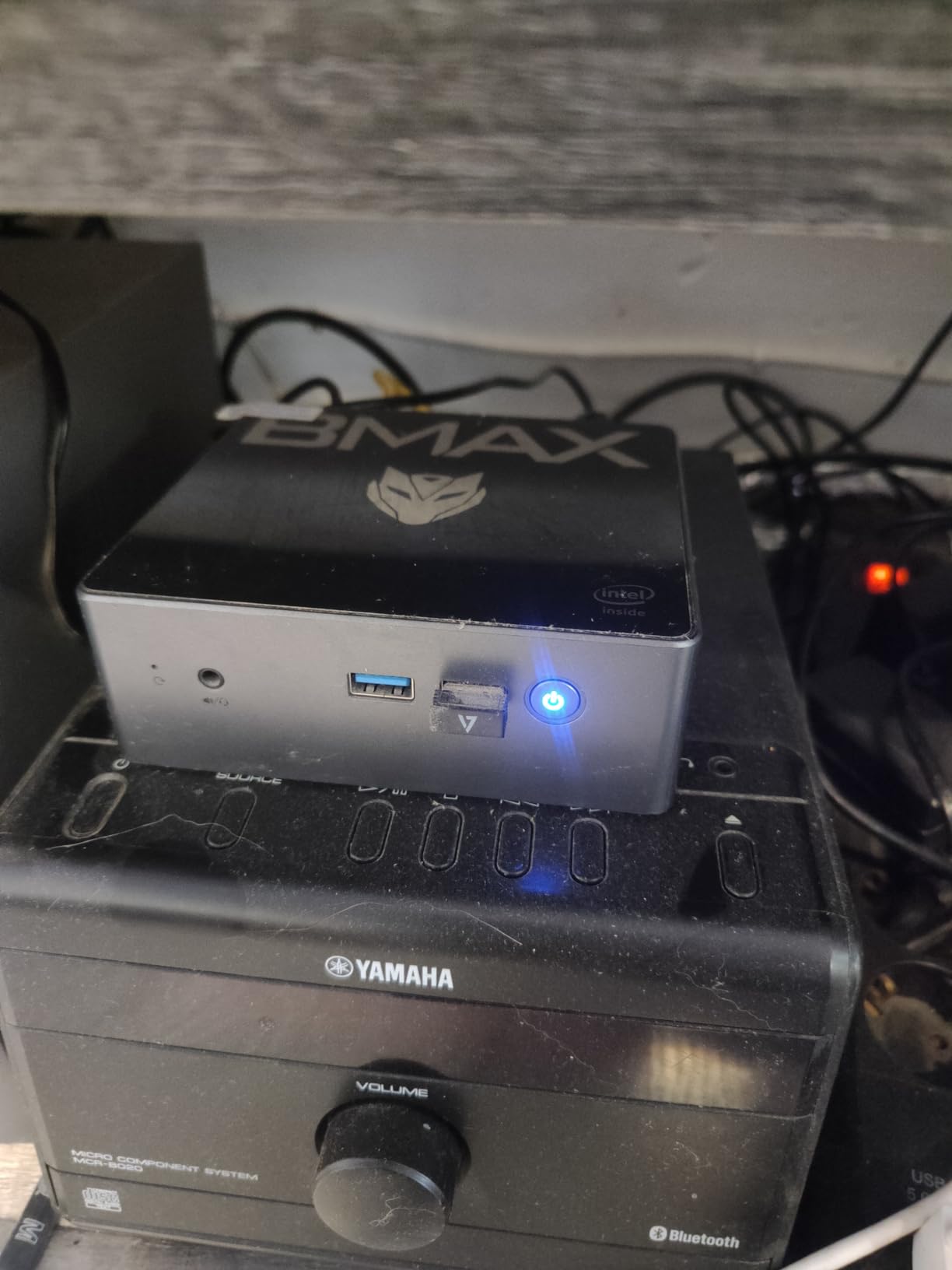 Bmax Mini PC B1 Plus, Intel Celeron J3355 (Up to 2.5GHz), 6GB RAM 128GB eMMC Support M.2 SSD Expansion (512GB/2TB), 4K Dual Display 2.4G/5G WiFi & BT5.0 Mini Desktop Computer for Home/Office customer photo 1