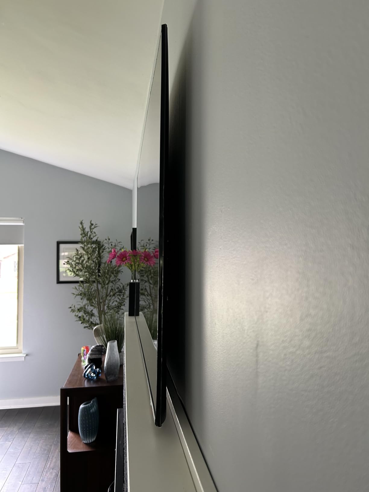 55-Inch Class Neo QLED QN70H Series Samsung Vision AI Smart TV (2026 Model, 55QN70H) Quantum Mini LED, 100% Color Volume with Dot, NQ4 AI Processor, 4K Upscaling, Alexa Built-in customer photo 1
