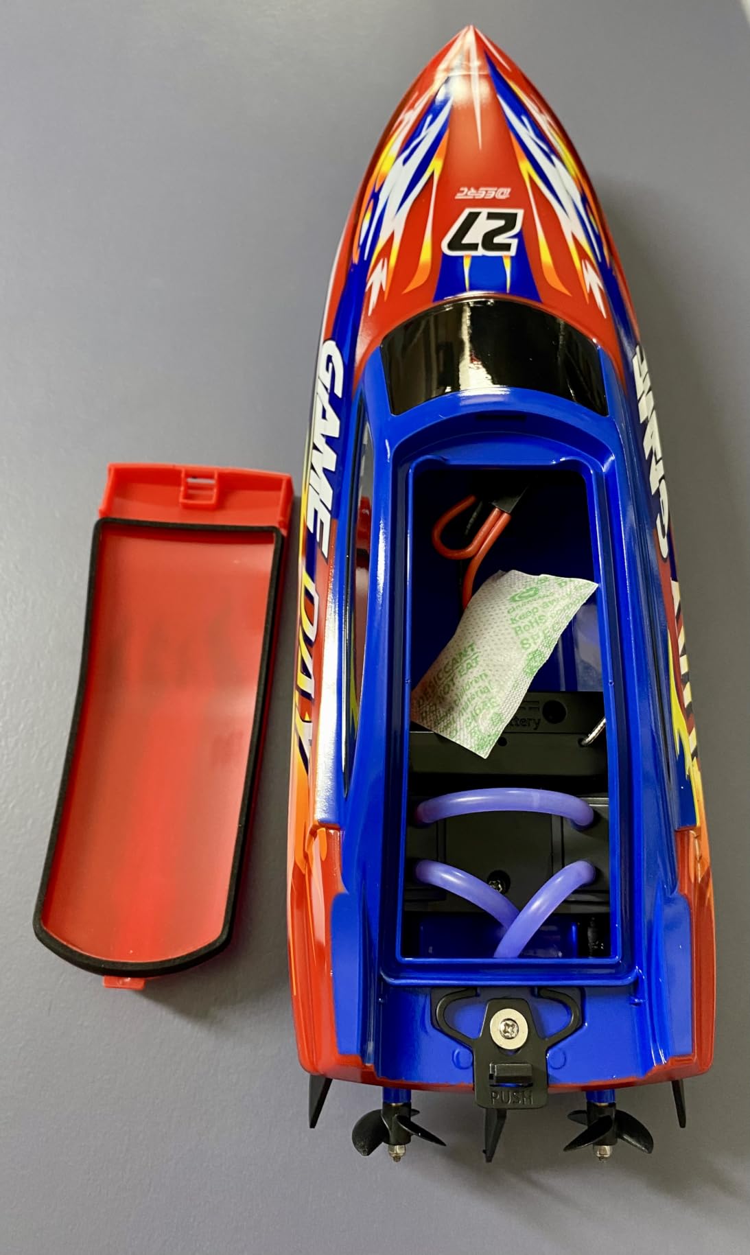 DEERC High Speed RC Boat for Kids, 25+KPH Remote Control Boat with LED Lights, Capsize Recovery,2x1300mAh Batteries 30 Min, 50+ Pad-Printed Details, 2.4GHz Racing Boat for Pool & Lake HJ826 customer photo 1
