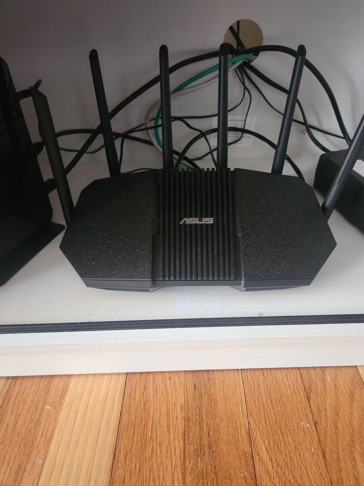 ASUS RT-BE90U Tri-Band WiFi 7 Router: Commercial-Grade Network Security, AiMesh Extendable Router, Quad 2.5G Ports, Smart Home Master customer photo 1