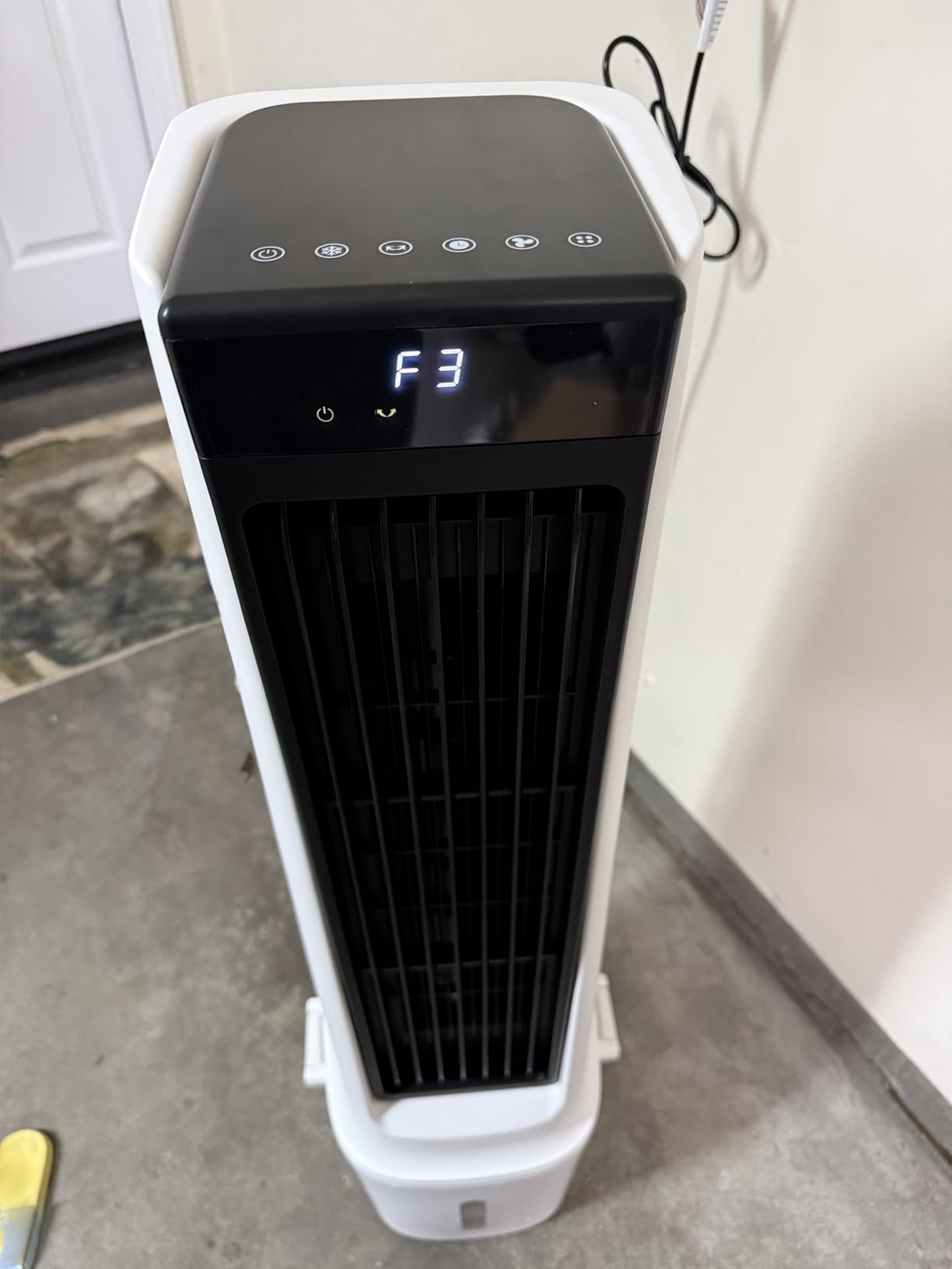 Uthfy Swamp Cooler, 3880CFM Evaporative Air Cooler with 10.6 Gal Water Tank, 120° Oscillation, 12H Timer, Remote, Ultra Quiet Cooling Fan, Outdoor Air Conditioner for Garage Patio Large Room customer photo 1