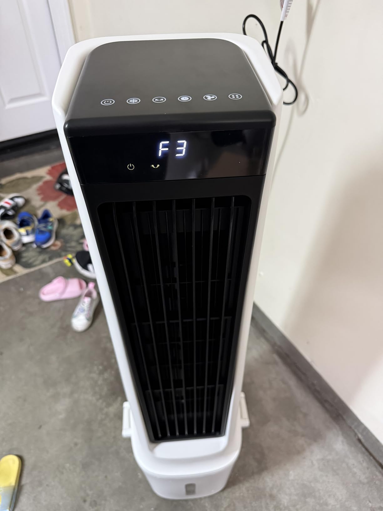 Uthfy Swamp Cooler, 3880CFM Evaporative Air Cooler with 10.6 Gal Water Tank, 120° Oscillation, 12H Timer, Remote, Ultra Quiet Cooling Fan, Outdoor Air Conditioner for Garage Patio Large Room customer photo 2