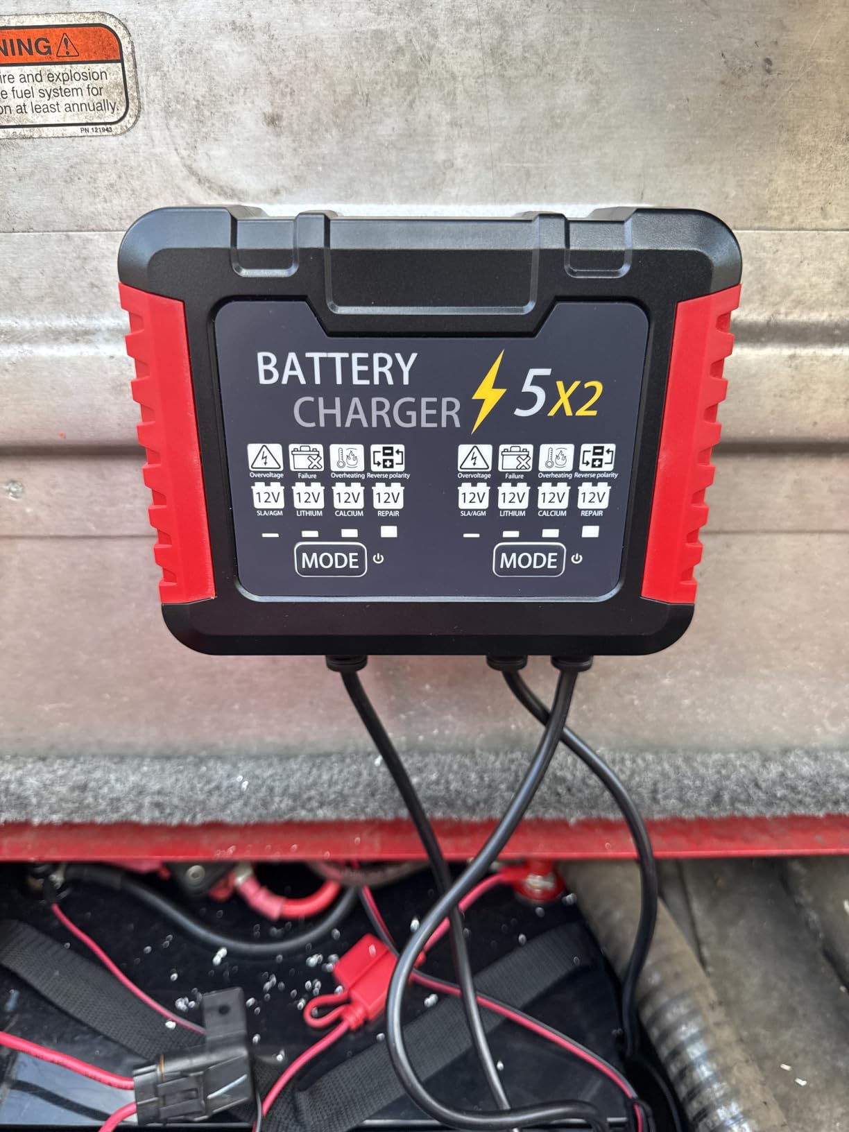 12V 2-Bank Onboard Battery Charger, 10A 5A Per Channel IP68 Waterproof Charger, 6-Stage Trickle Charger with Battery Maintainer & Desulfator for AGM Lithium Calcium Battery for Car RV Boat customer photo 1