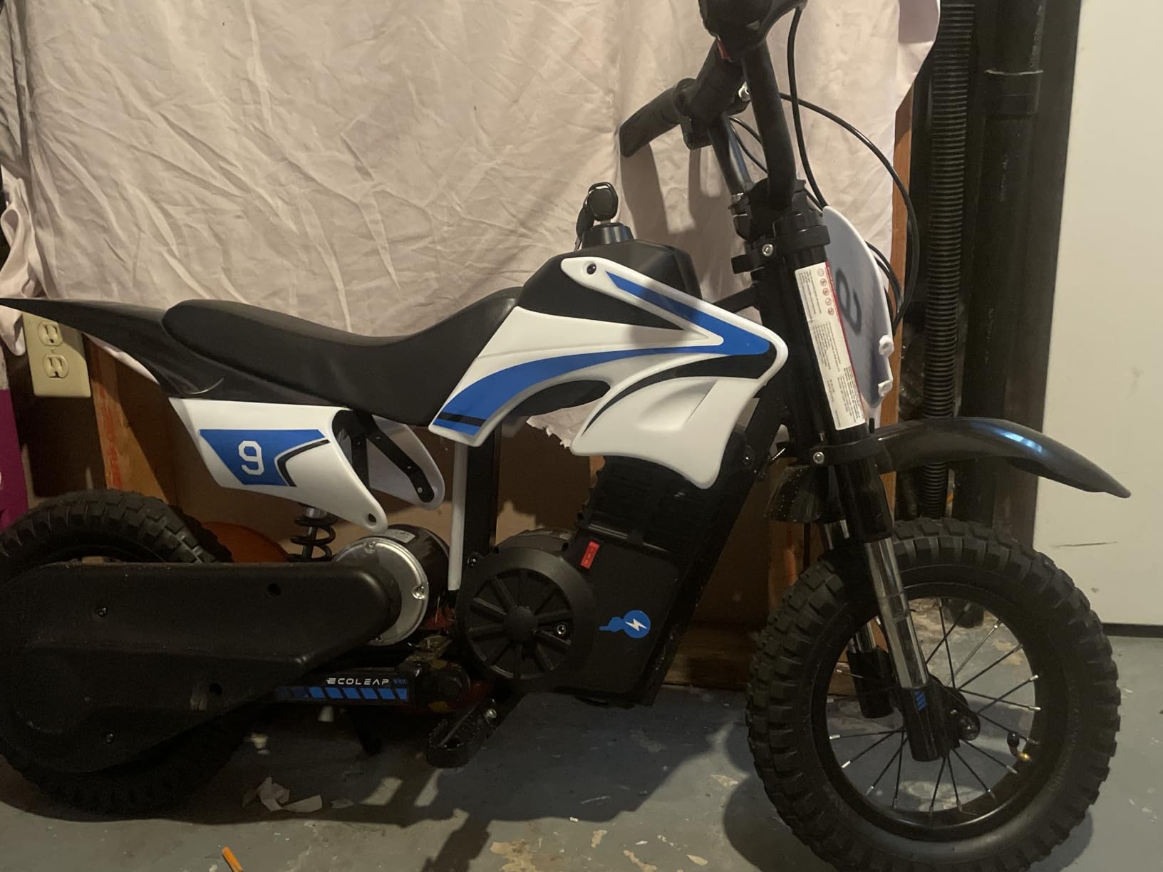 K1 Kids Electric Dirt Bike, 36V, 700W, 16 MPH, 14-Mile, Ages 3-10 (Cherry Red) customer photo 2