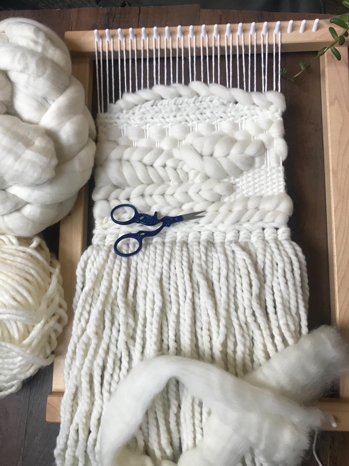 Harrisville Designs Friendly Loom | Laploom A - 12