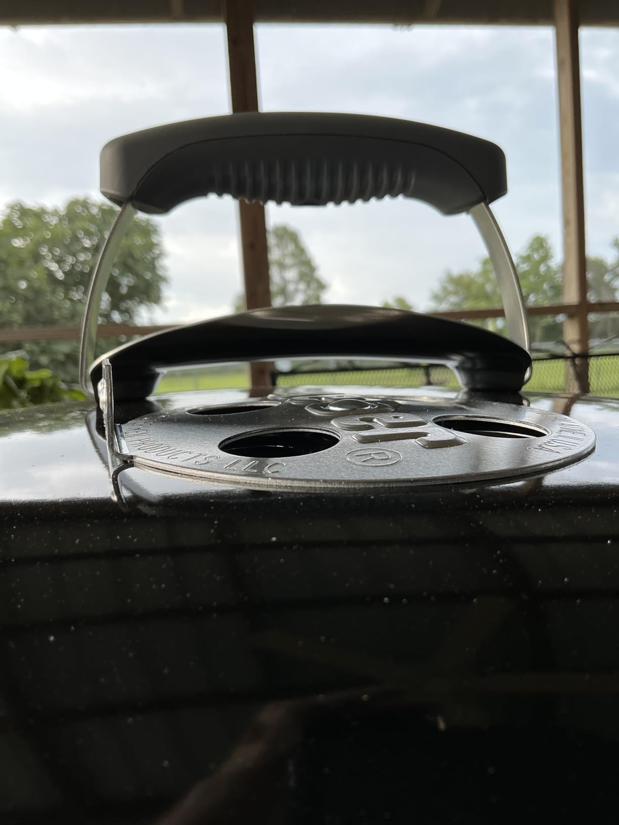 Weber Original Kettle Charcoal Grill, 18-Inch, Black customer photo 2