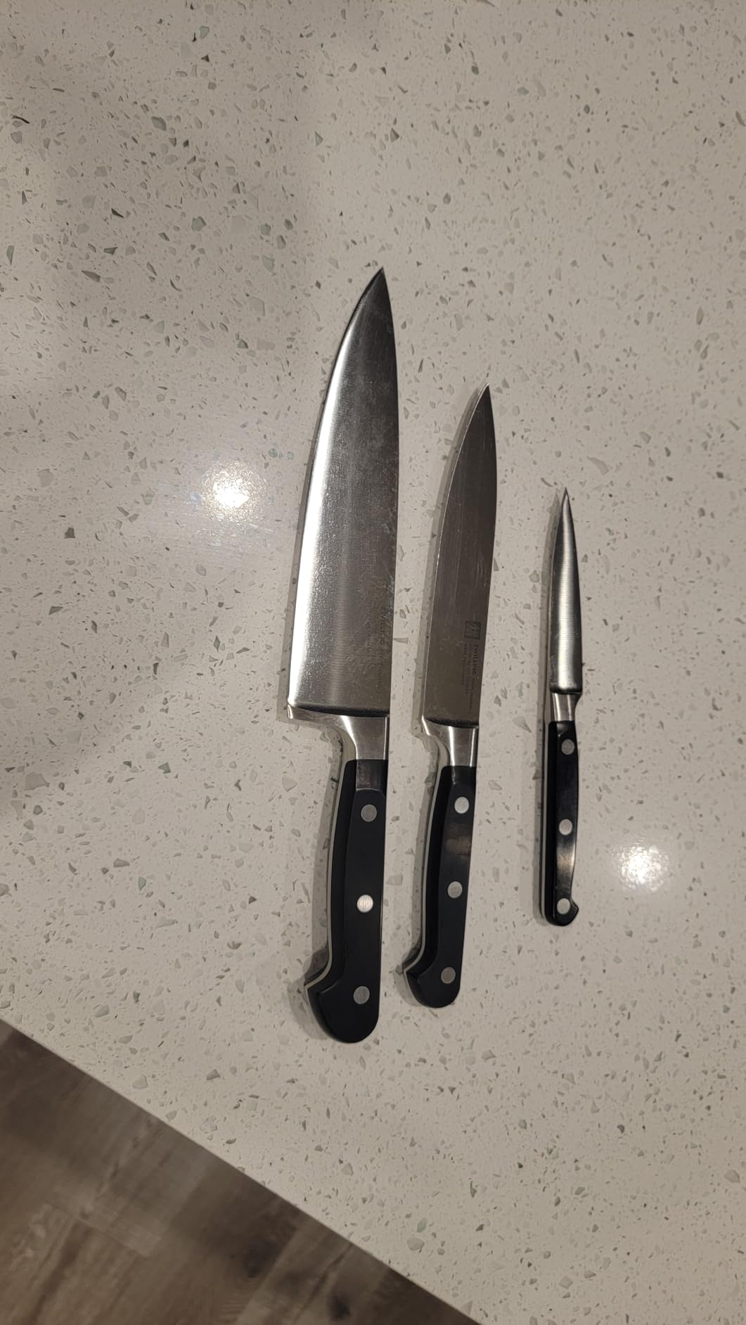 Zwilling Professional S J.A Henckels 3 Piece Knives Set, Black/Stainless Steel (35602-000-0) customer photo 2