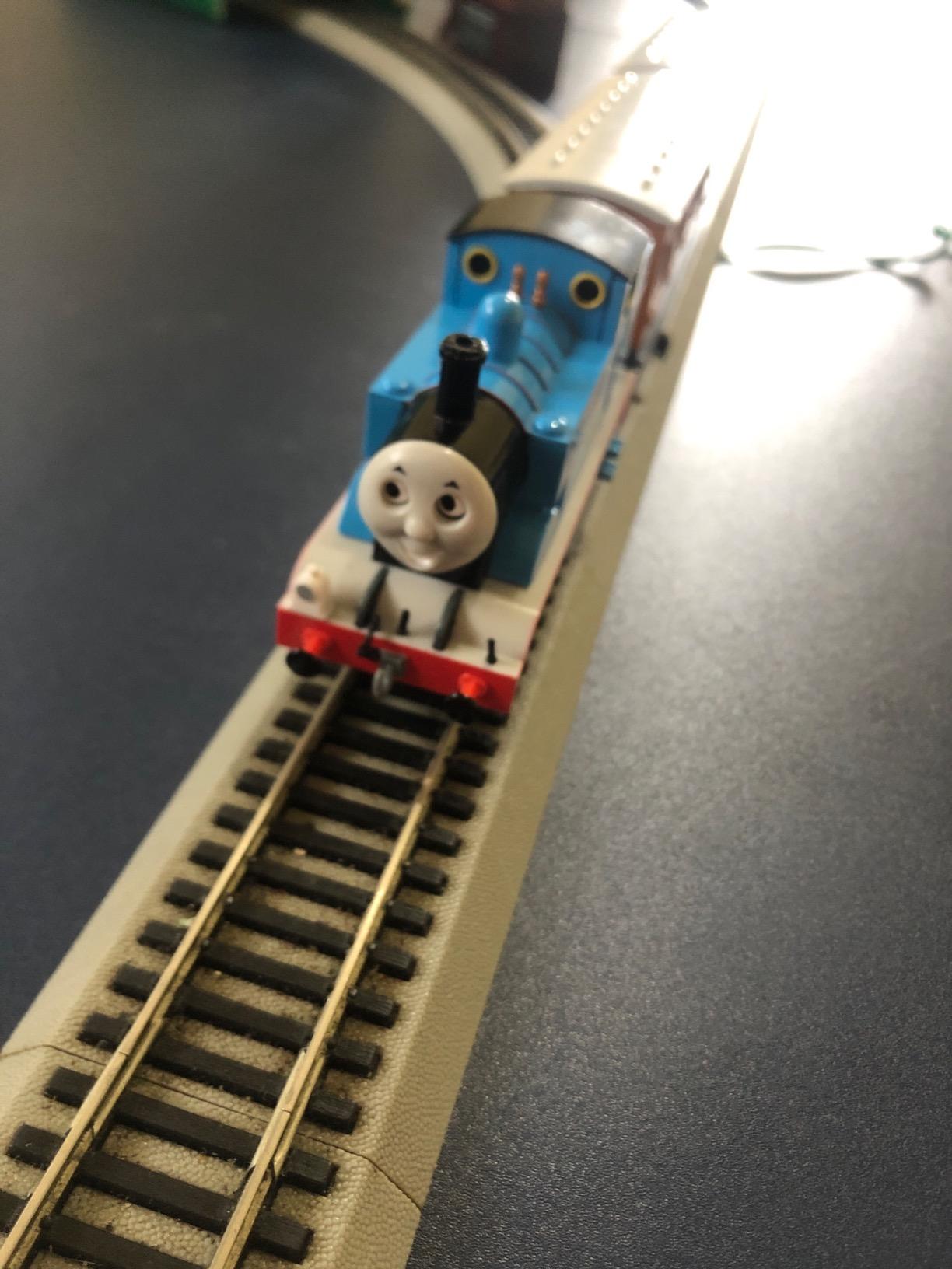 Bachmann Trains Thomas with Annie and Clarabel RTR Electric Train HO Scale customer photo 1