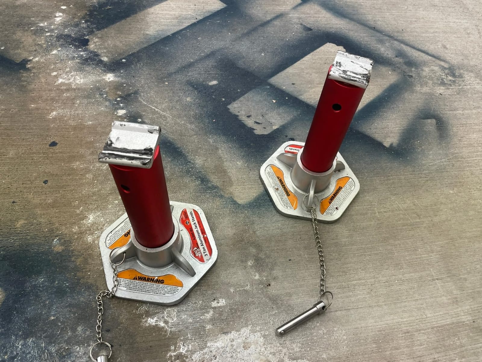 BIG RED T43004 Torin Aluminum Jack Stands with Locking Support Pins: 3 Ton (6,000 lb) Capacity, Red/Silver, 1 Pair customer photo 1
