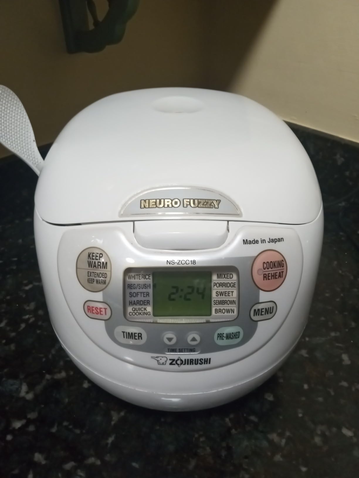 Zojirushi Neuro Fuzzy 10-Cup Rice Cooker and Warmer (Premium White) customer photo 2