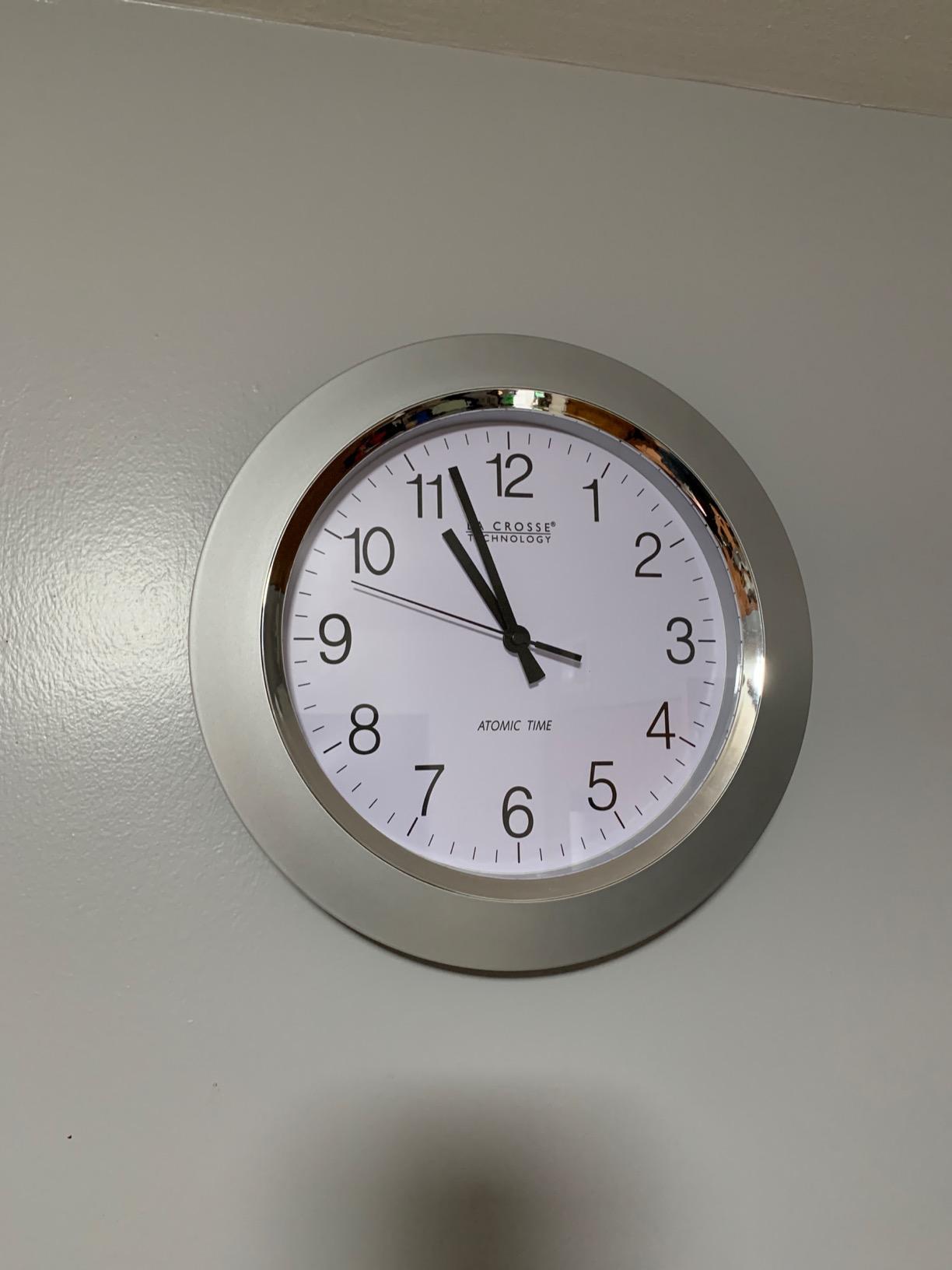La Crosse Technology WT-3102S Atomic Analog Wall Clock, 10