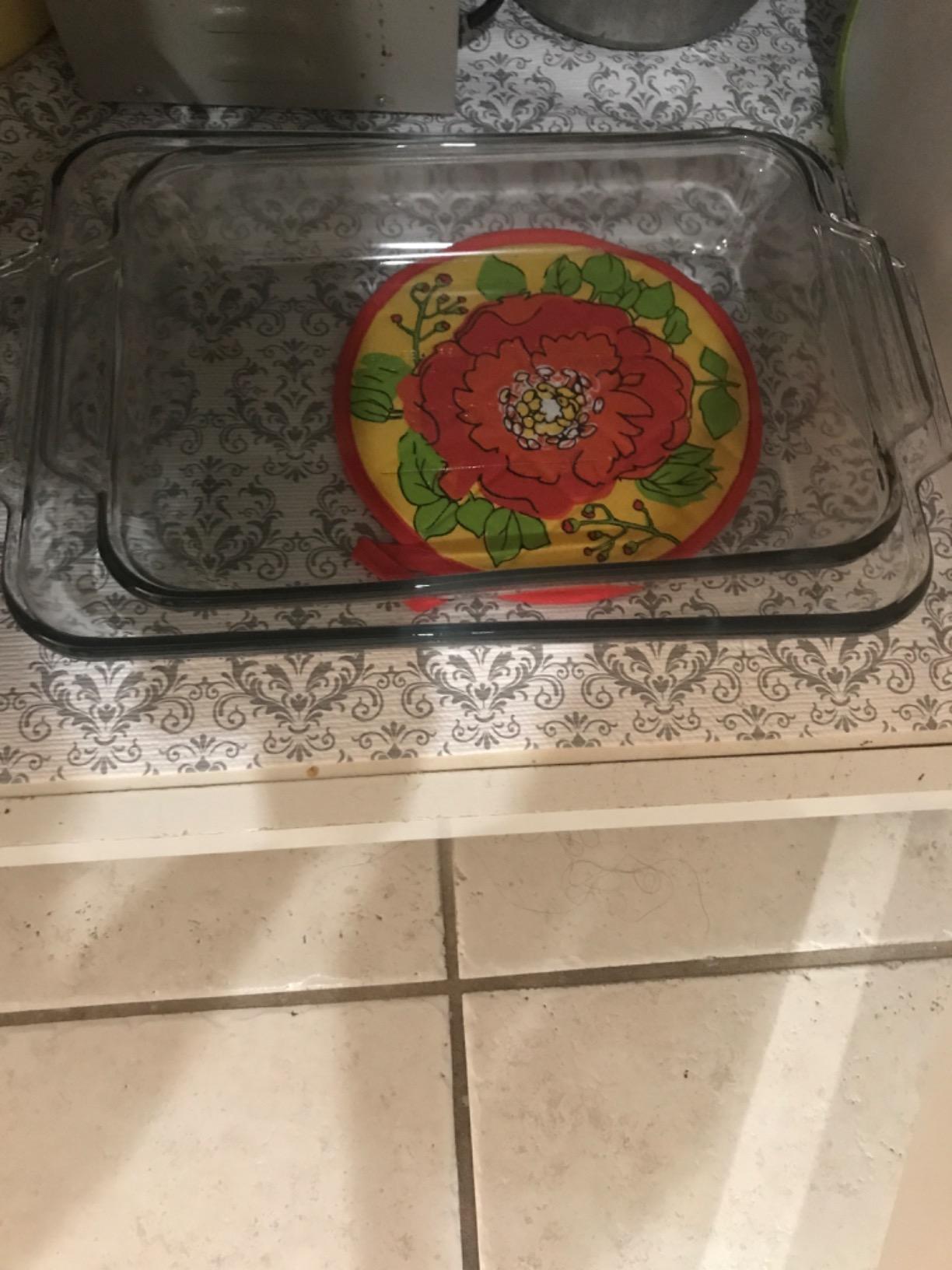 Anchor Hocking Glass Baking Dishes for Oven, 2 Piece Set (2 Qt & 3 Qt Glass Casserole Dishes) customer photo 1