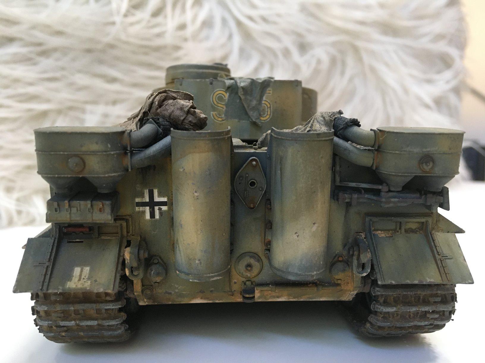 Tamiya 35216 1/35 Ger. Tiger I Early Production Tank Plastic Model Kit for Unisex Adult customer photo 1