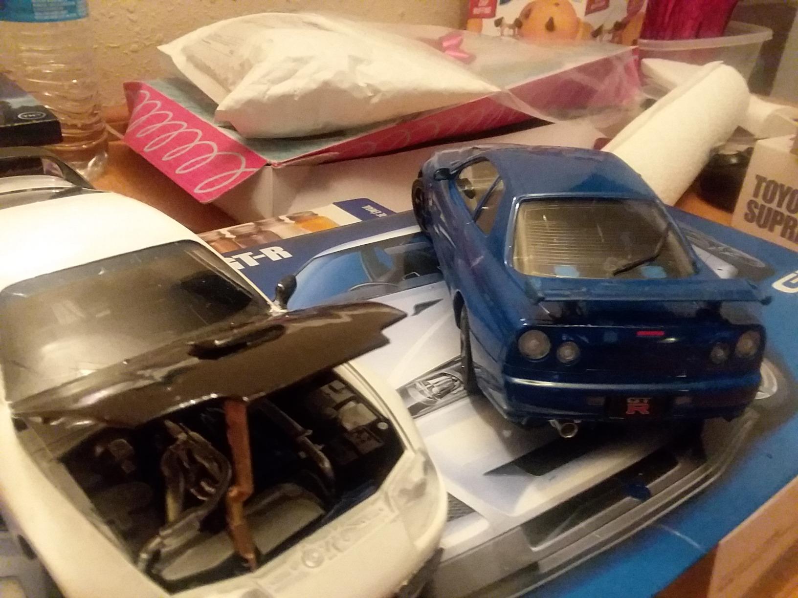 Tamiya Nissan Skyline GT-R R34 V-Spec II 1/24 Scale Model Kit 24258 customer photo 2