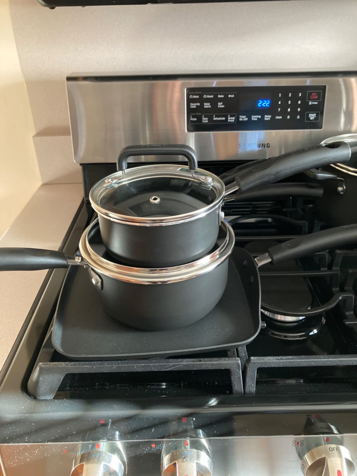 T-Fal Signature Nonstick Pots and Pans Set 12 Piece, Oven Broiler Safe 350F, Kitchen Cookware Set w/Fry Pans, Saucepans, Saute Pan, Dutch Oven, Griddle, Kitchen, Home, Dishwasher Safe, Black customer photo 1