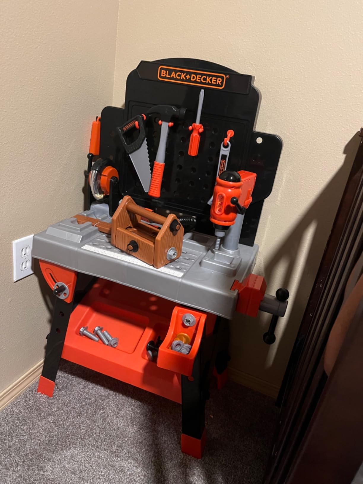 JAKKS Pacific Black+Decker Kids Workbench - Power Tools Workshop - Build Your Own Toy Tool Box - 75 Realistic Toy Tools and Accessories customer photo 1