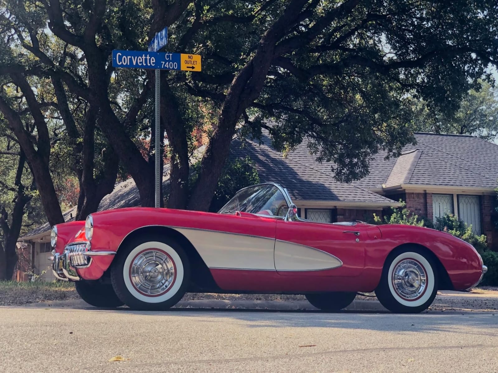 Maisto 1:24 Scale Assembly Line 1957 Chevrolet Corvette Diecast Model Kit customer photo 2