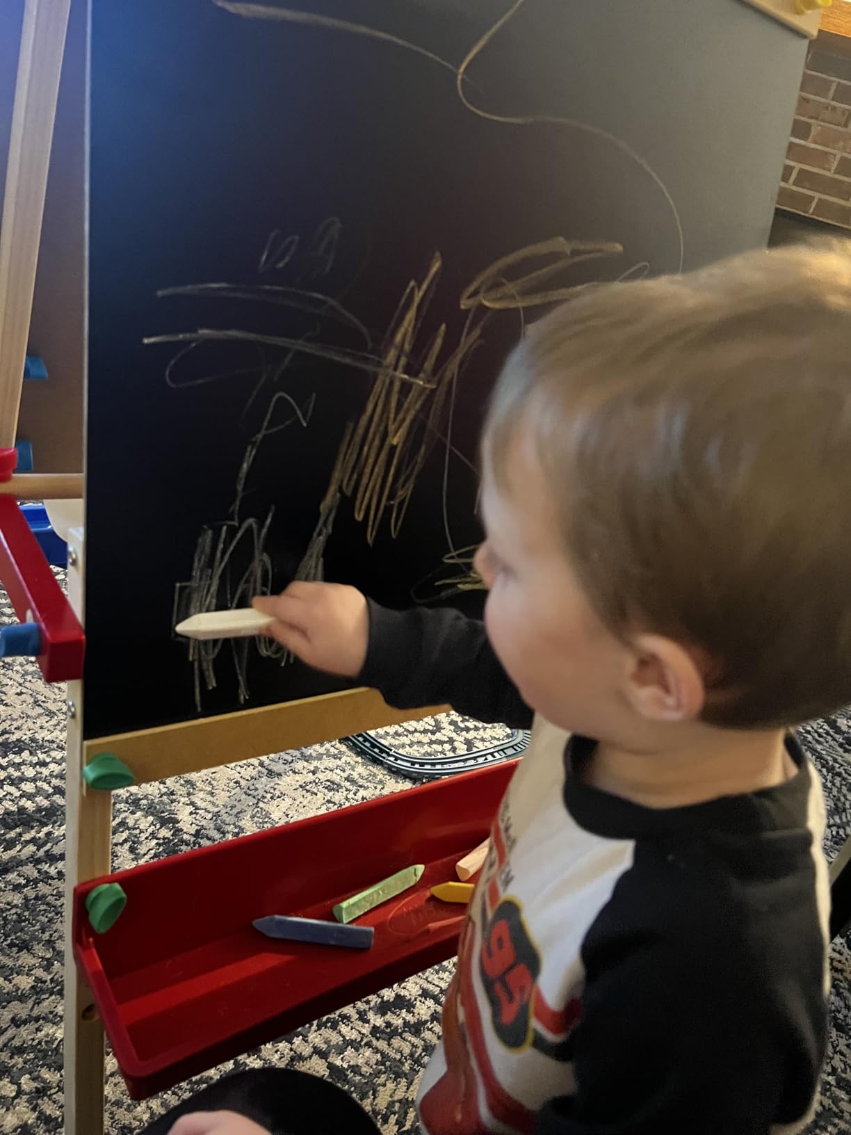 Melissa & Doug Deluxe Wooden Art Easel for Kids with Dry-Erase Board, Chalkboard & Drawing Paper Roller, Folding Double-Sided Toddler Easel, Preschool Learning Toys for Girls & Boys Ages 3+ customer photo 1