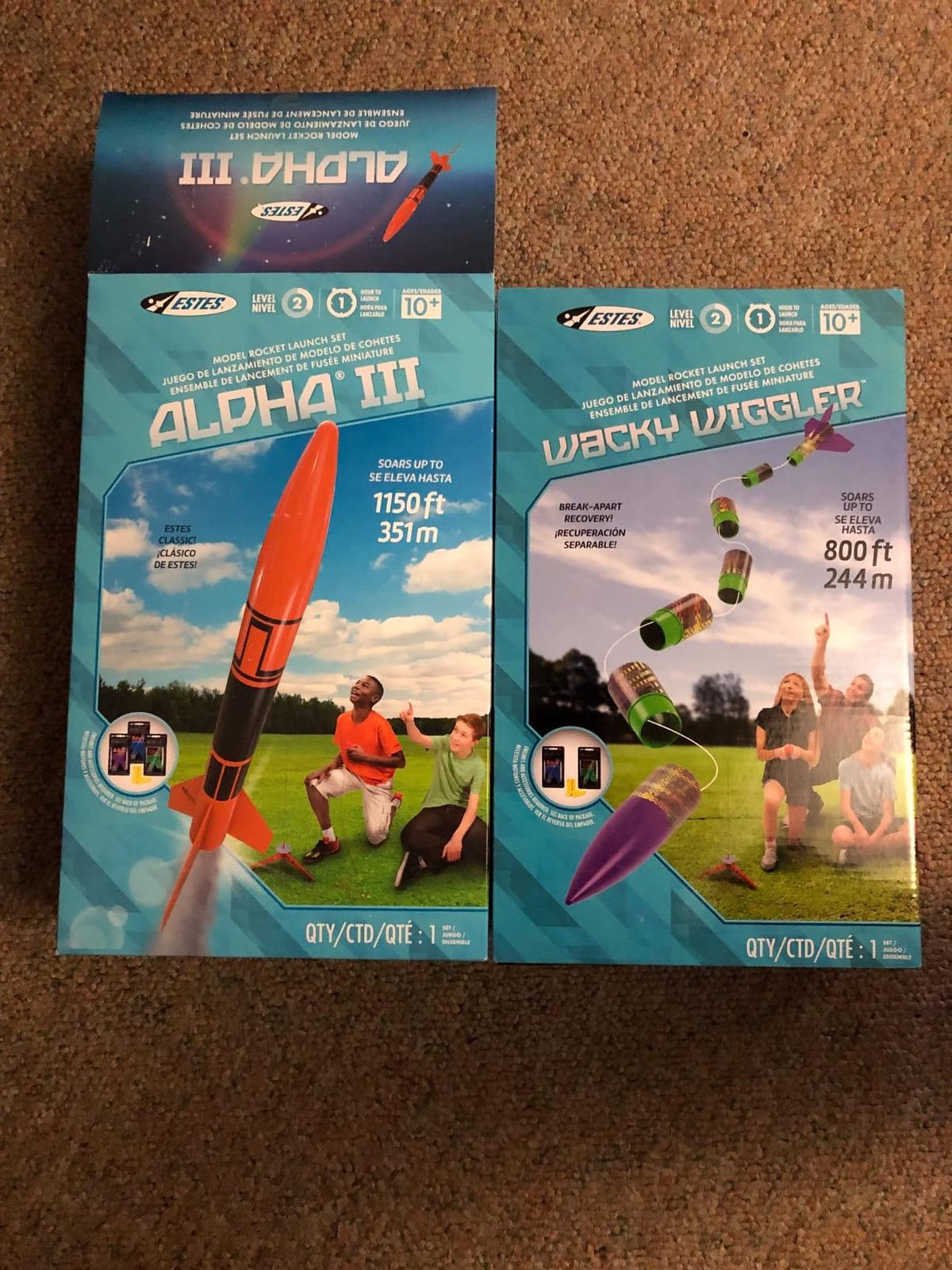 Estes 1427 Alpha III Rocket-Building Kit, Beginner Flying-Rocket Model Kit for Ages 10+, Includes Launch Pad and Controller customer photo 1