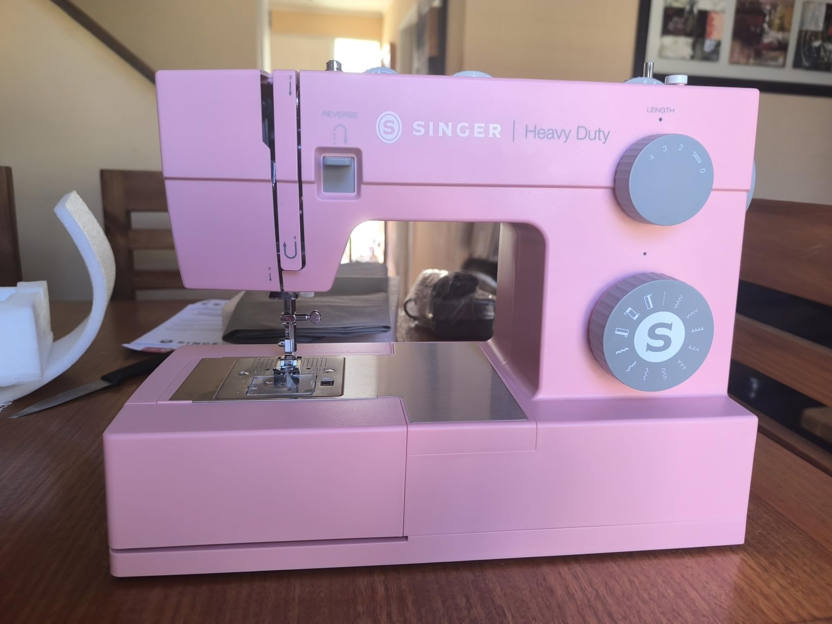 SINGER 4411 Heavy Duty Sewing Machine with 11 Built-in Stitches, Metal Frame, 1,100 Stitches/Min customer photo 2